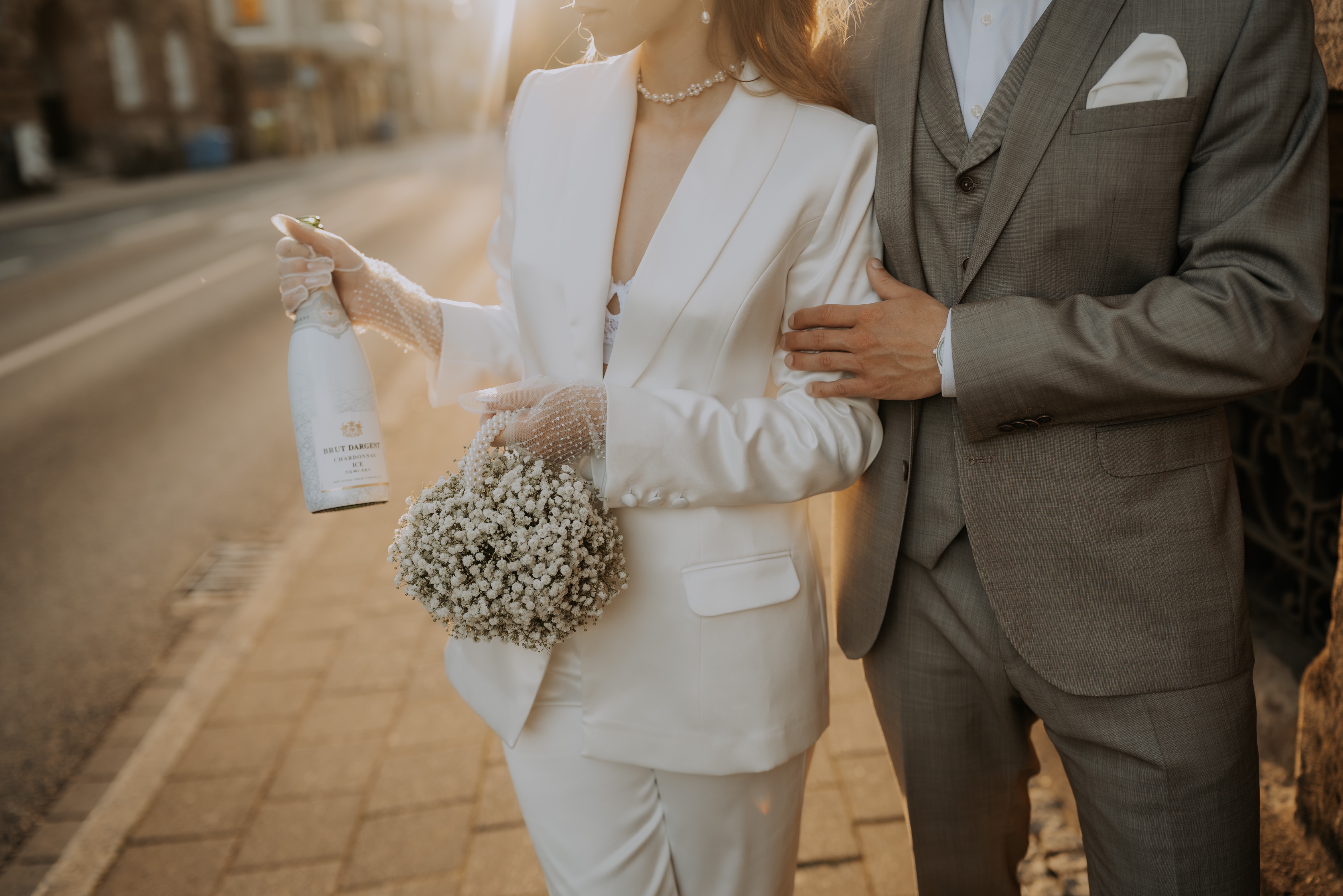 Hochzeitsliebe Brautmode