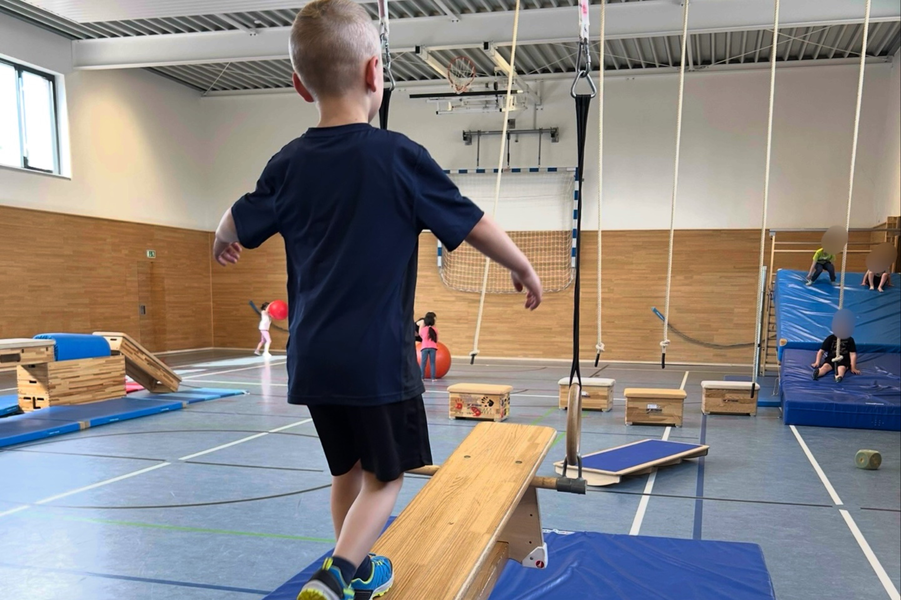 Jana Moldenhauer - Kinderturnen NRW