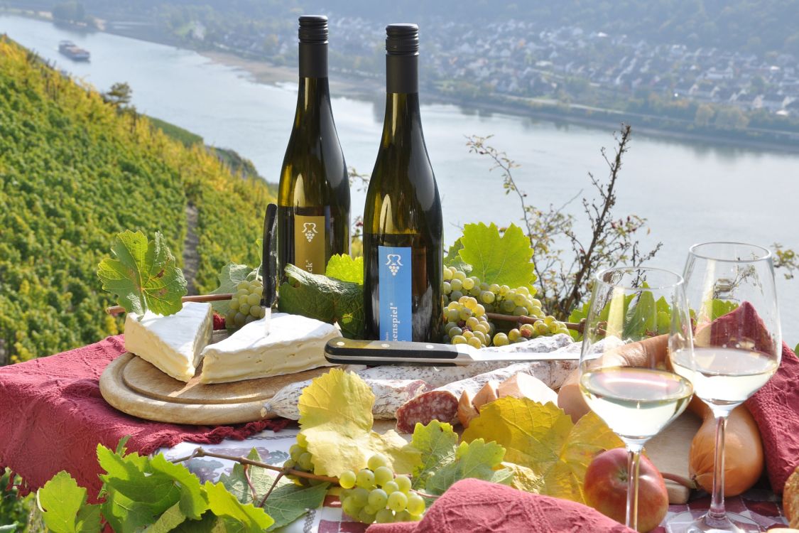 Weingut Toni Lorenz title image