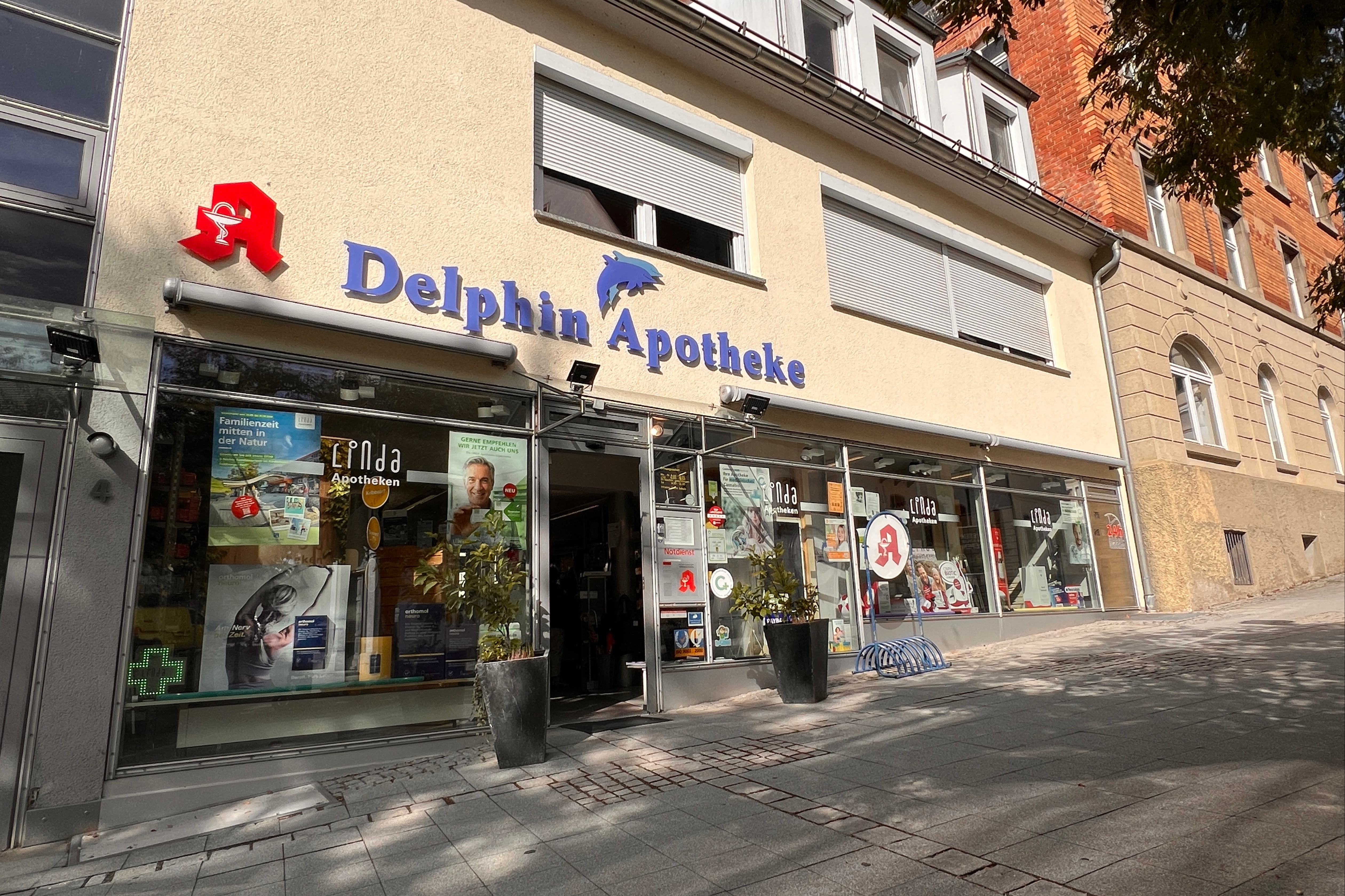 Delphin-Apotheke