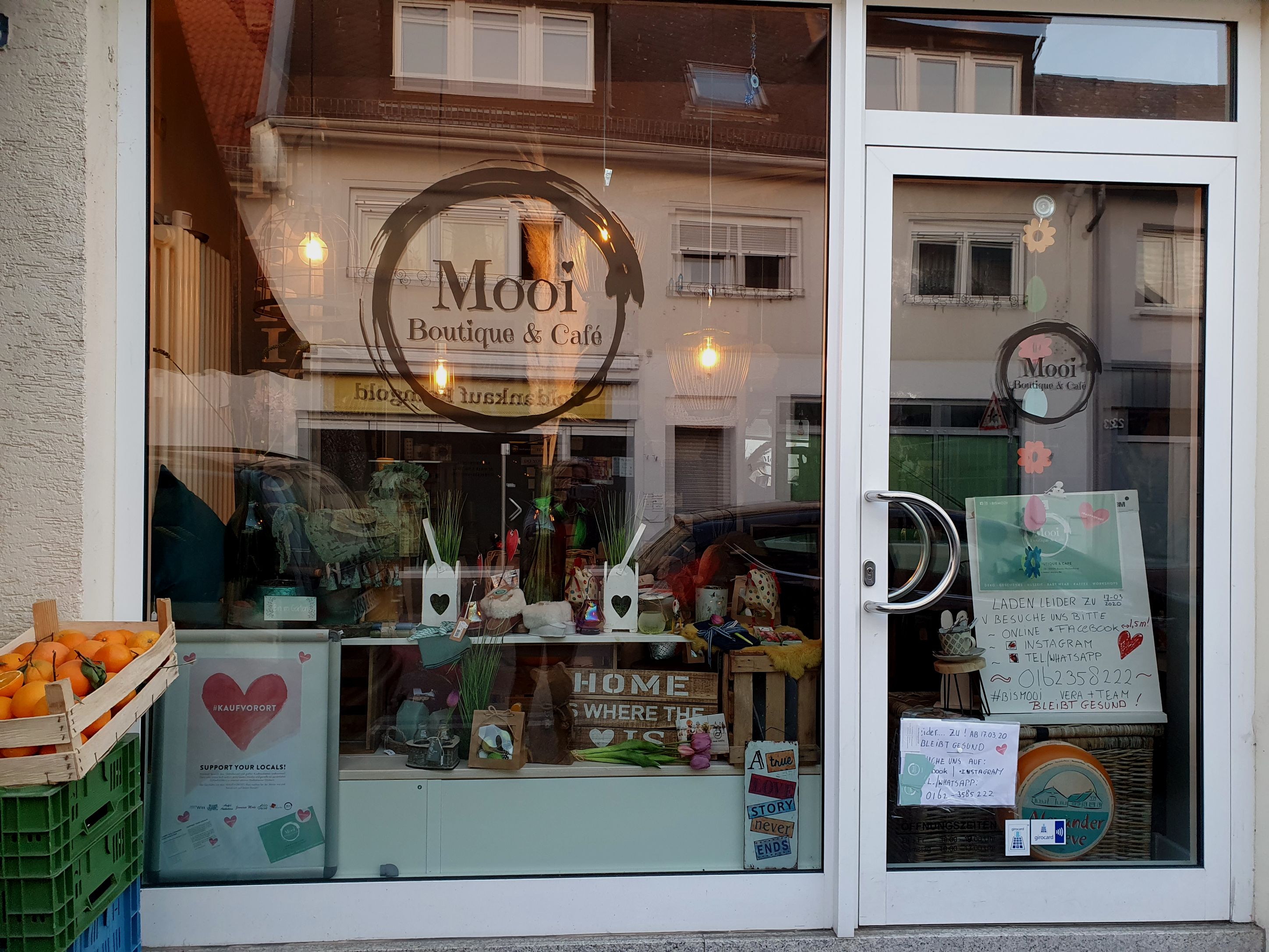Mooi Boutique & Café