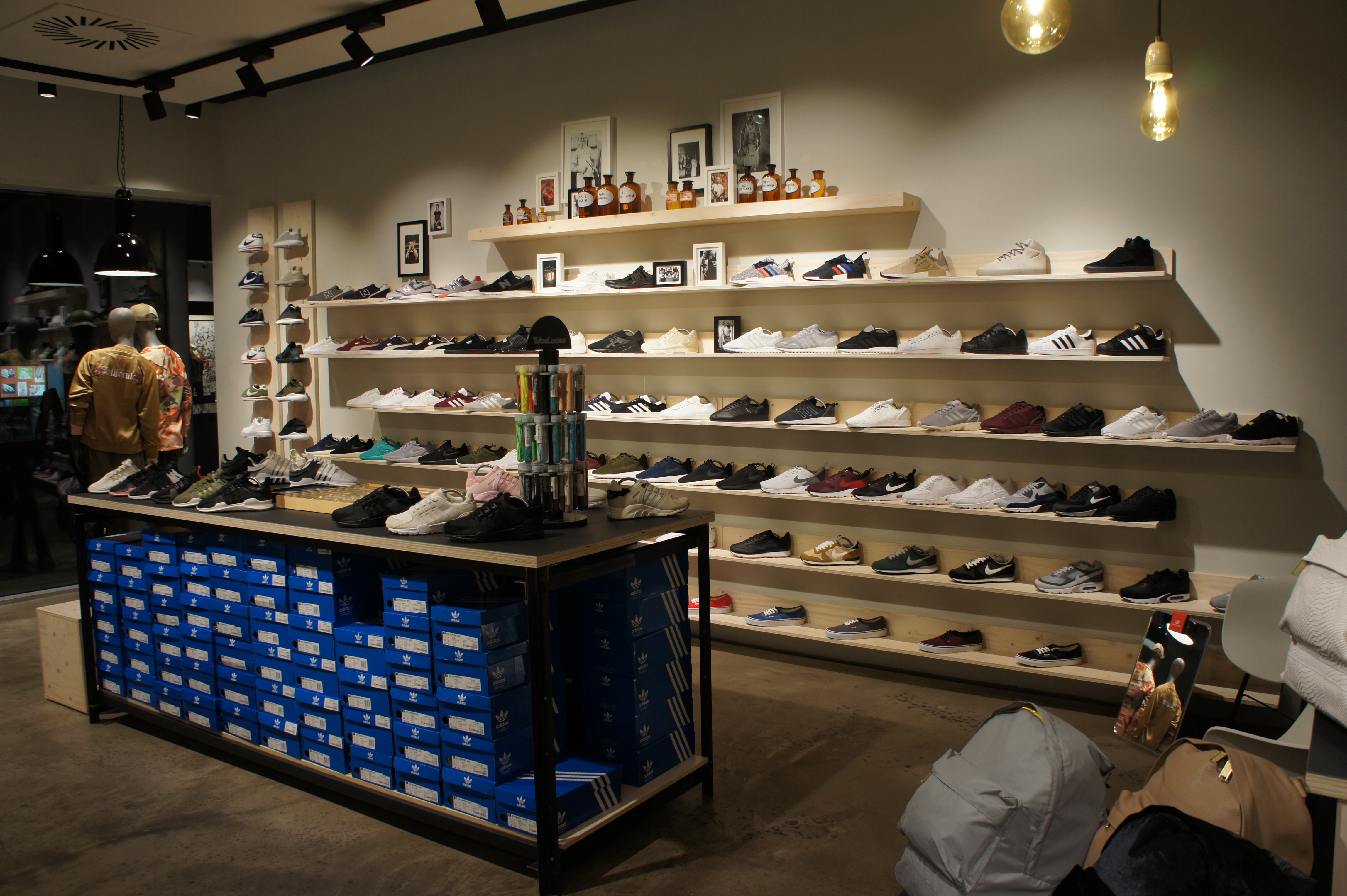 Herz & Sohle - Sneaker im Blut