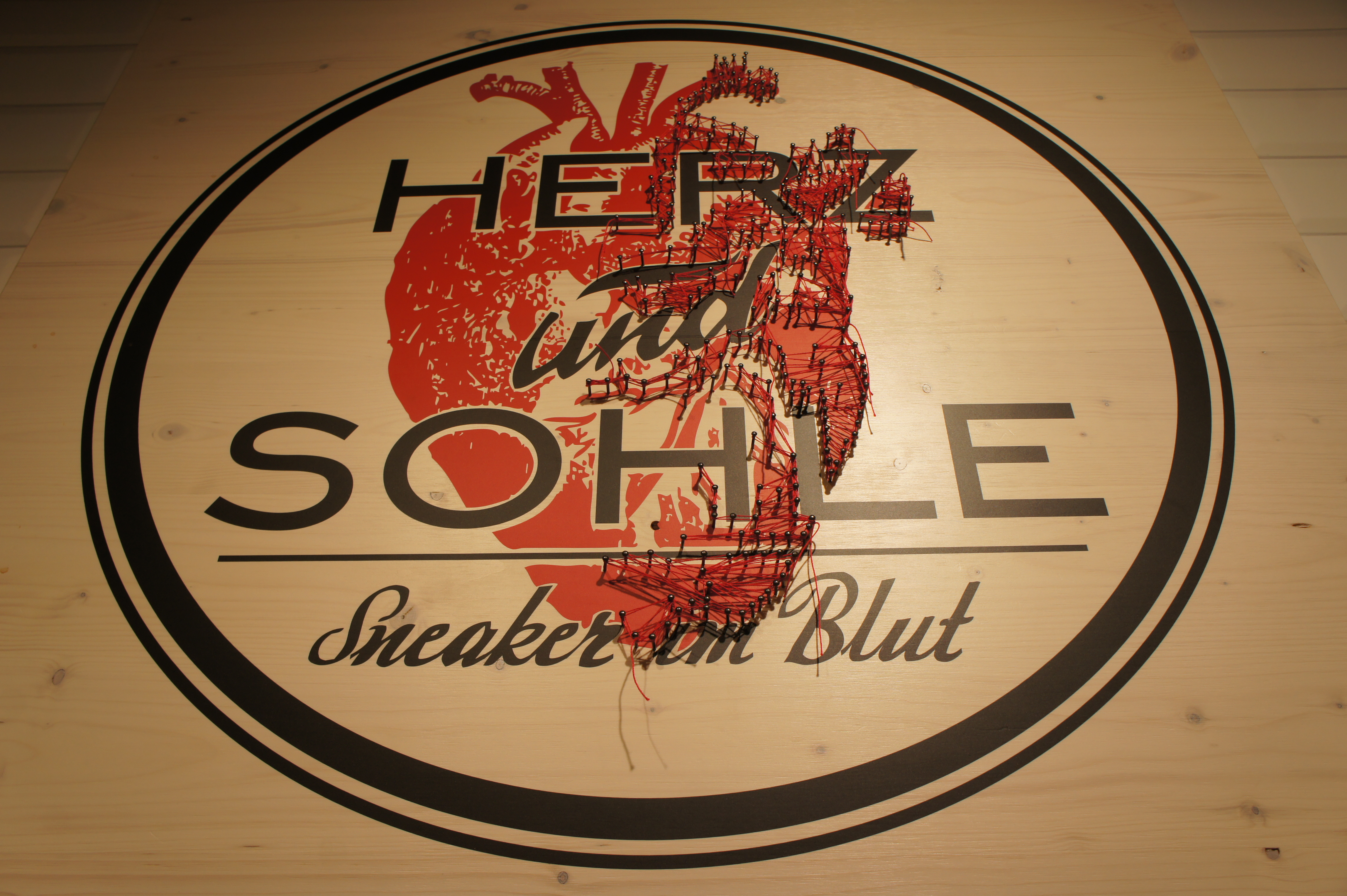 Herz & Sohle - Sneaker im Blut