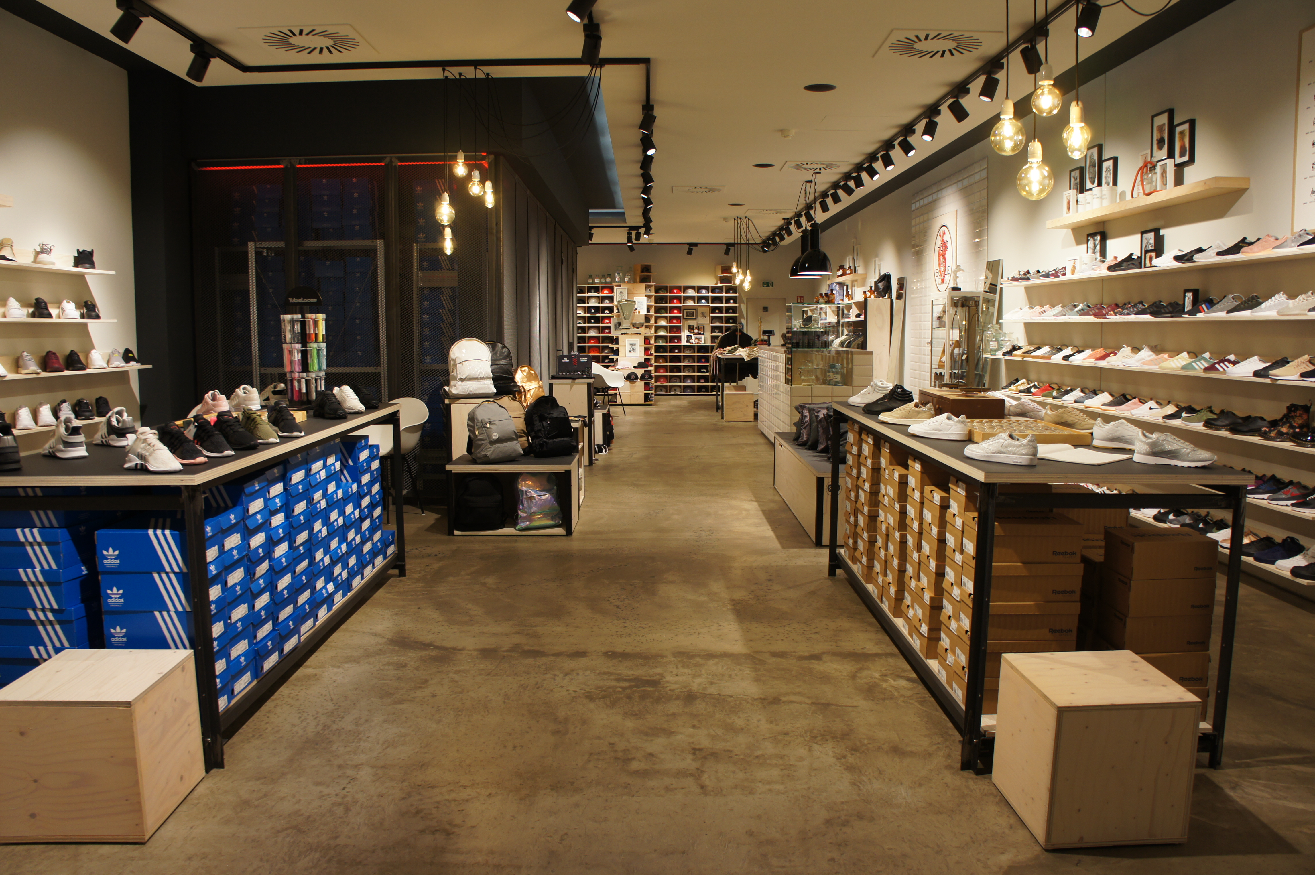 Herz & Sohle - Sneaker im Blut