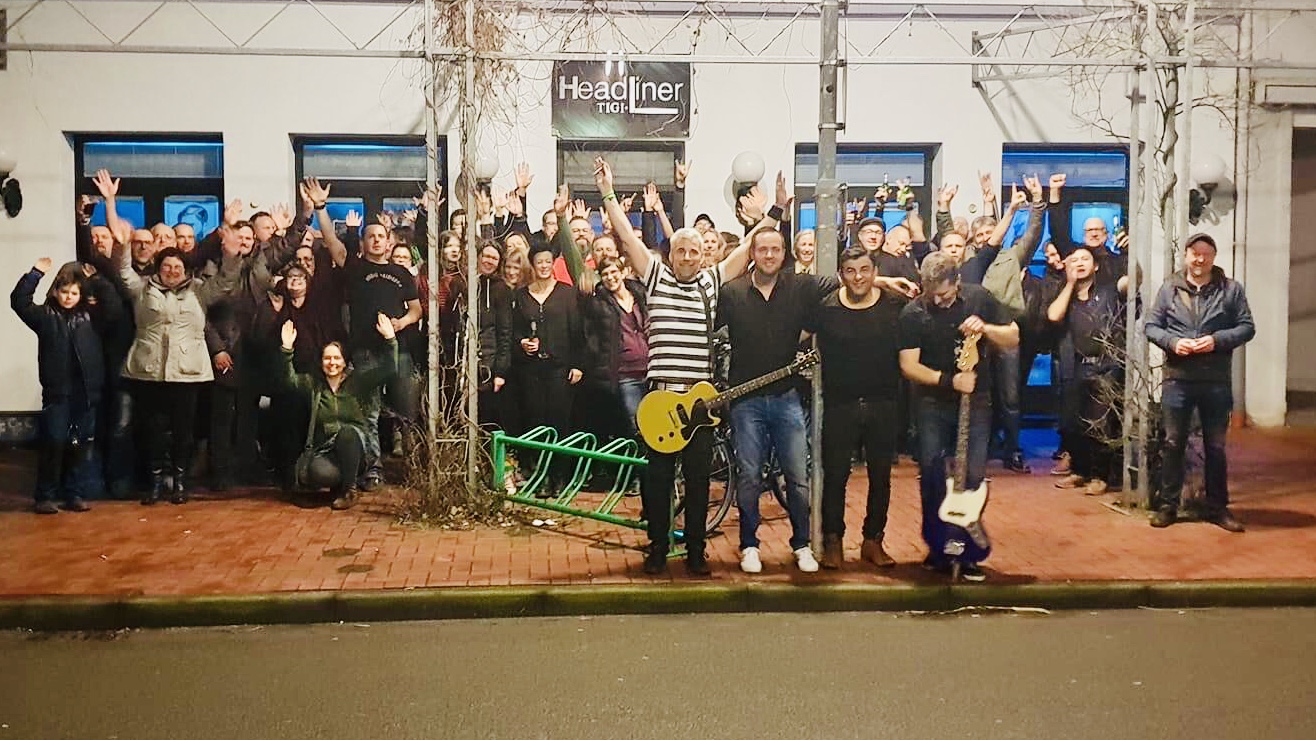 Headliner FrisierBar