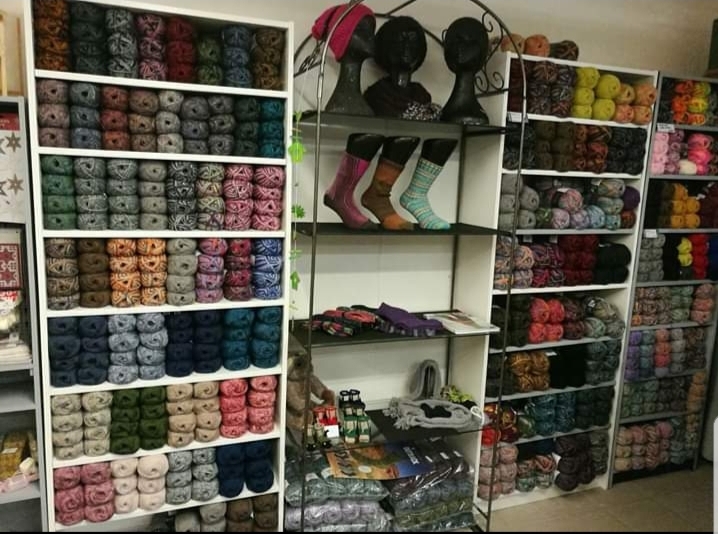 FÜLLGRAF'S WOLL- UND BASTELSTUBE