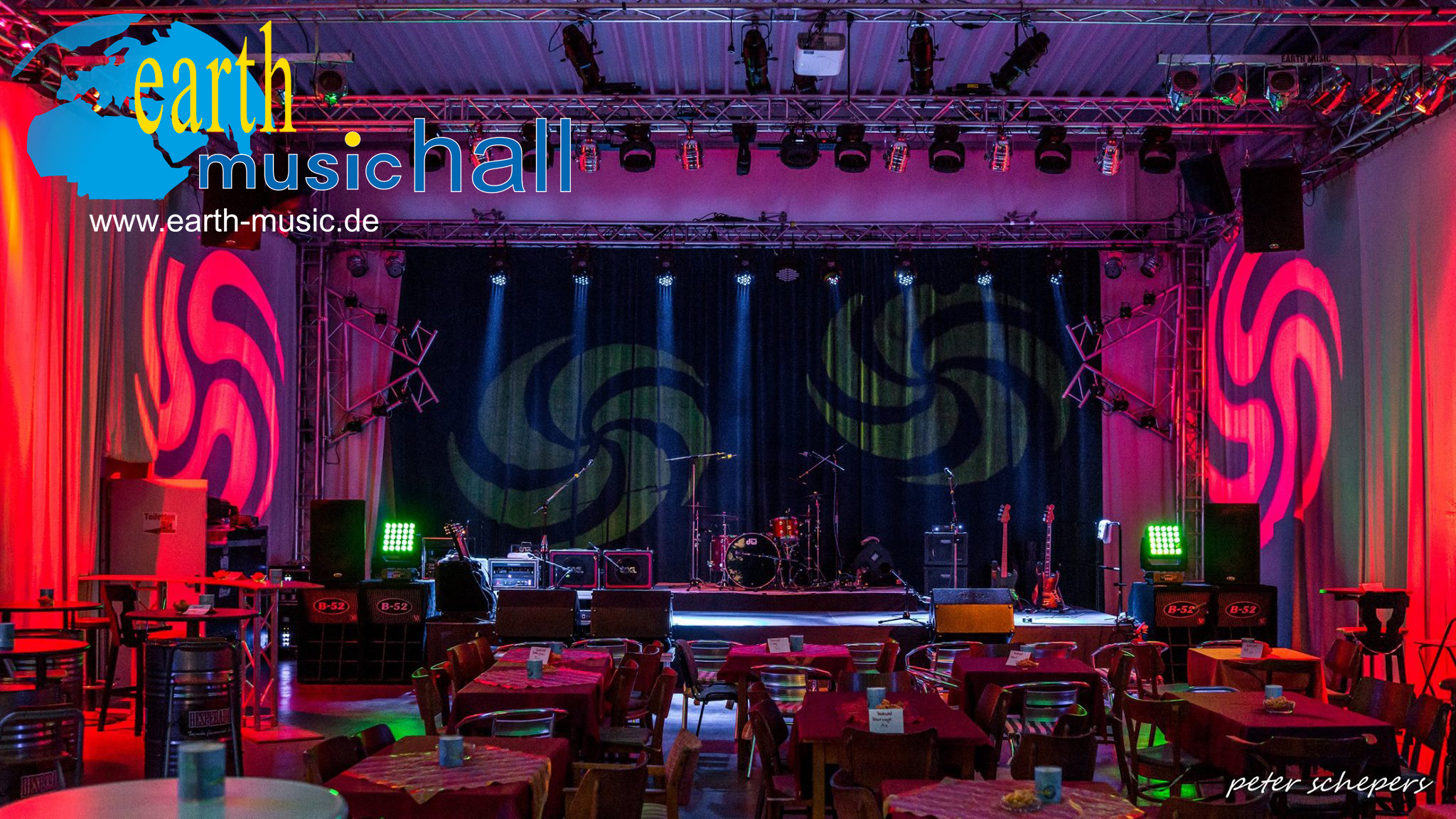 EARTH-MUSIC - Studio/Technik/Konzerthalle