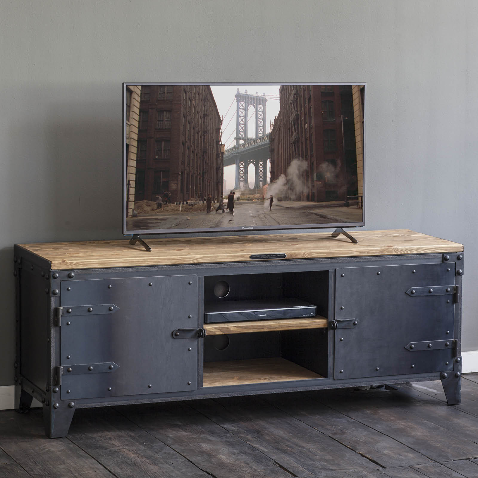 Das Einrichtungshaus XXS...