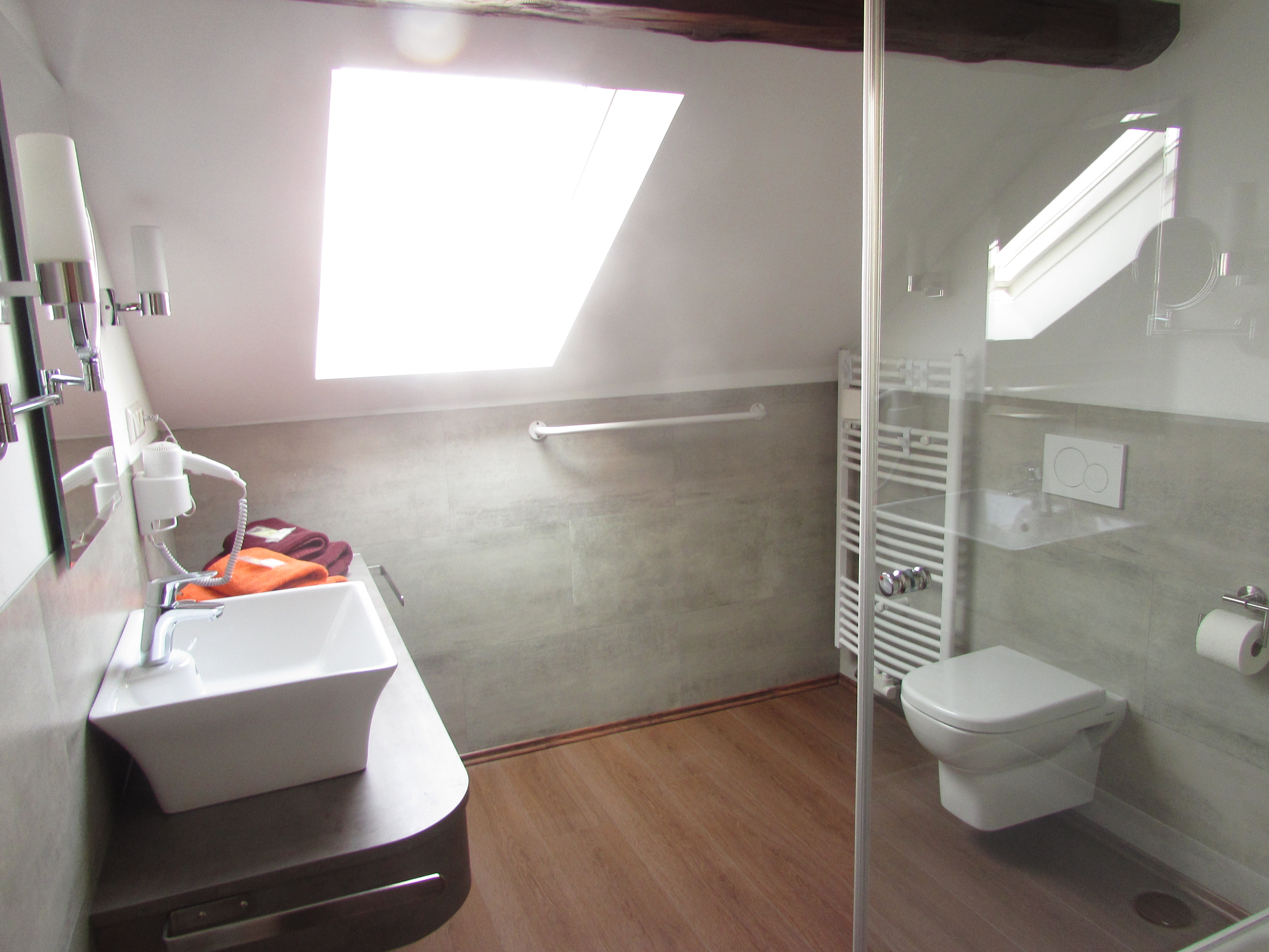 Speisegaststätte - Pension - Ferienunterkünfte "Em Gardestüffje"