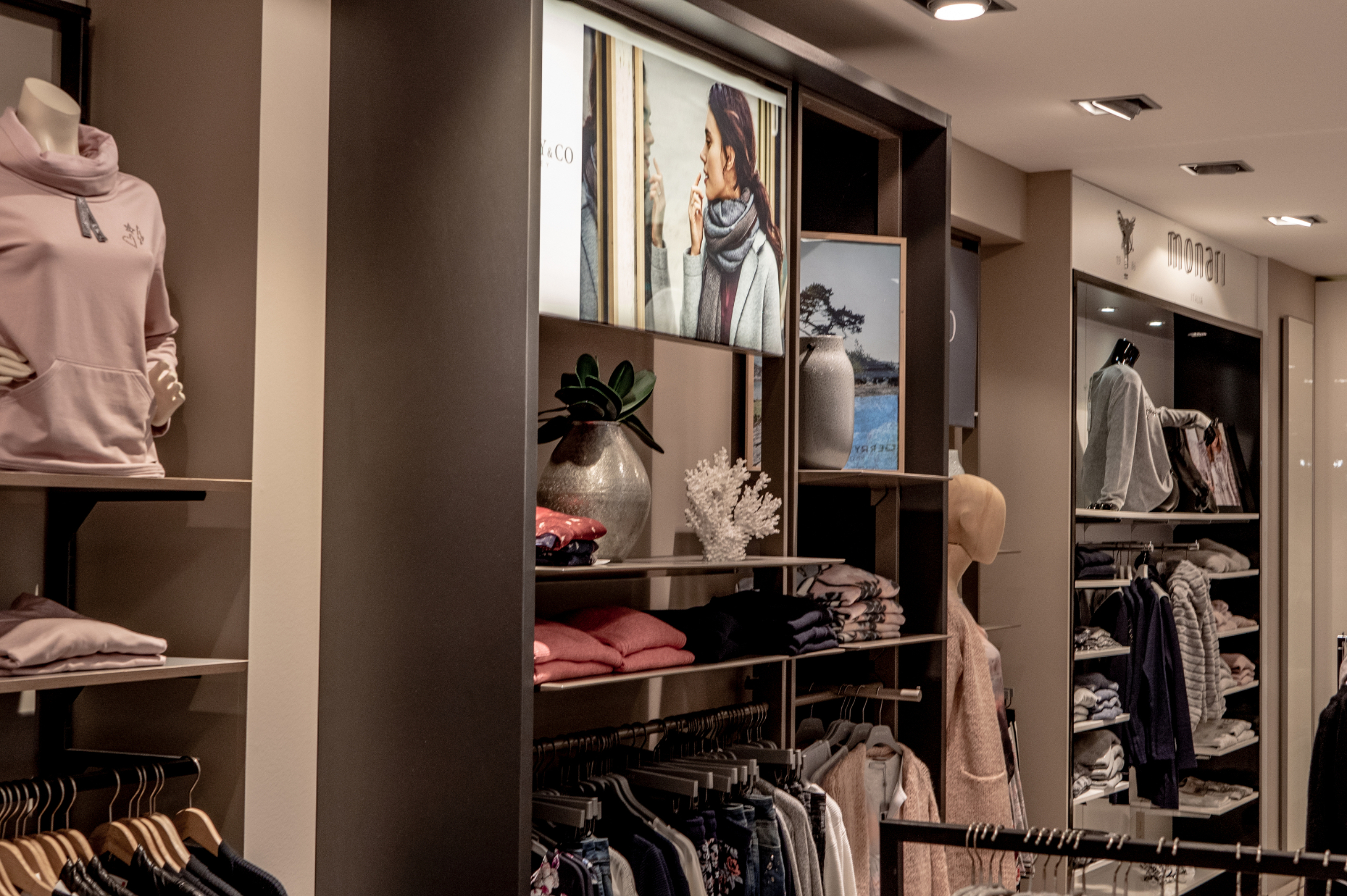 Weiss Women‘s Fashion