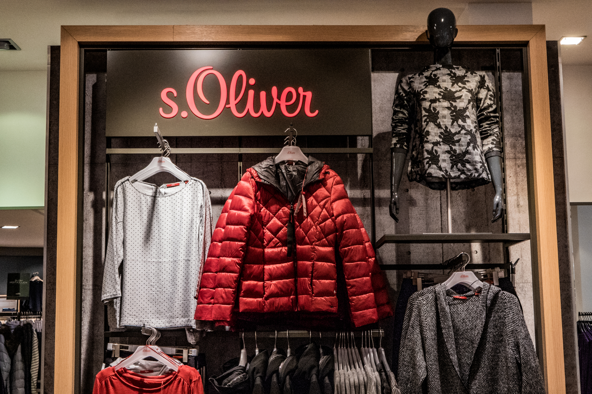 Weiss Women‘s Fashion