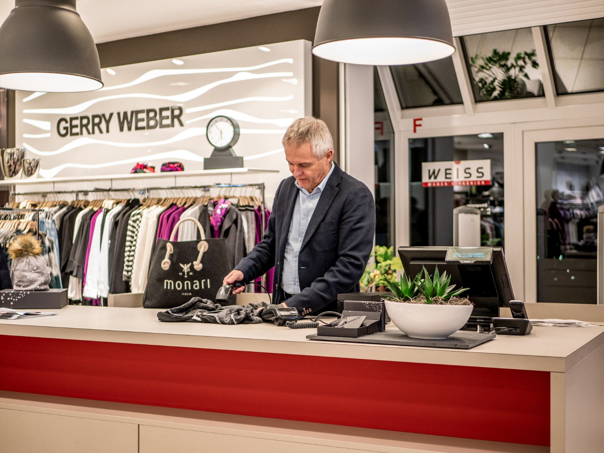 Weiss Women‘s Fashion