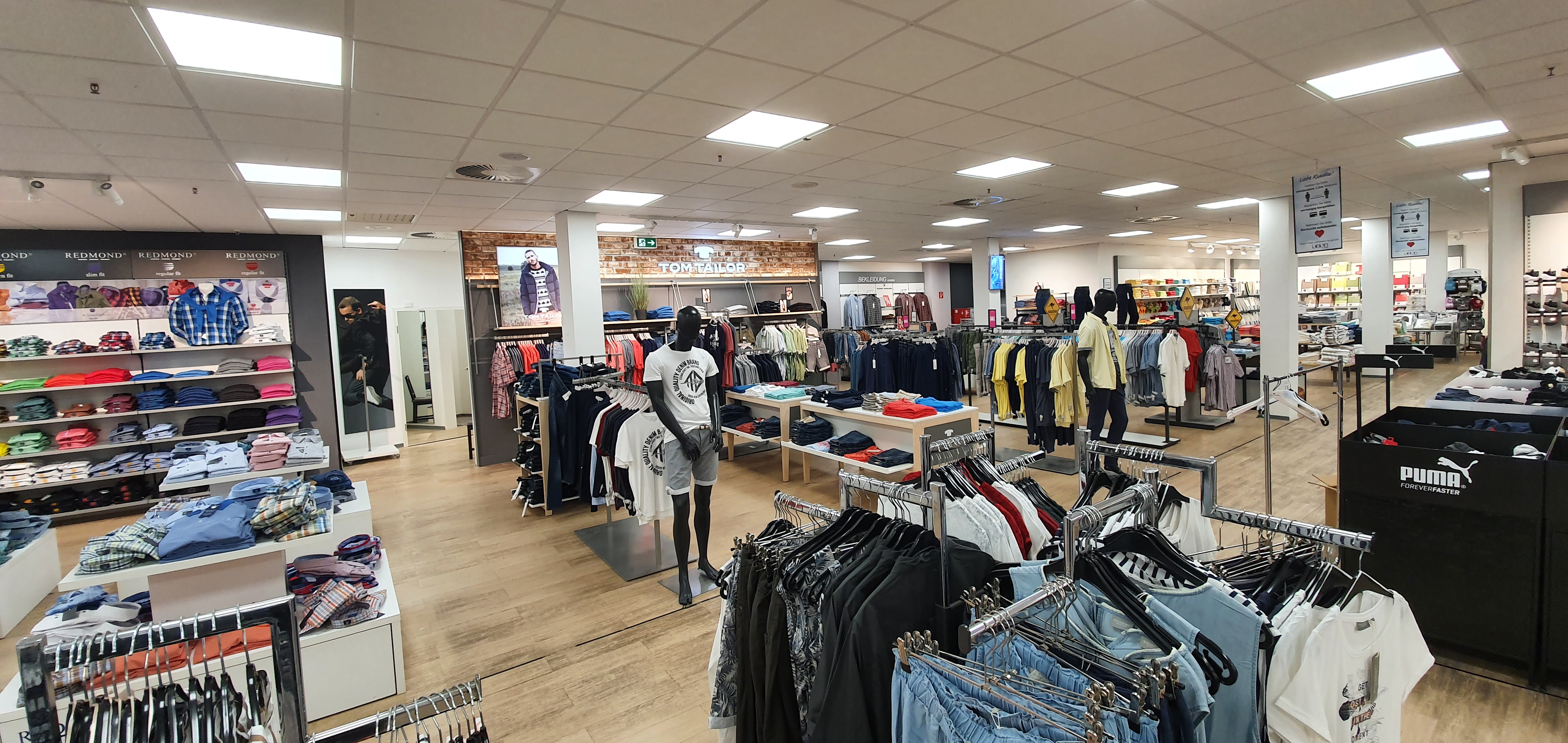 Ceka Centralkaufhaus H. Többens KG