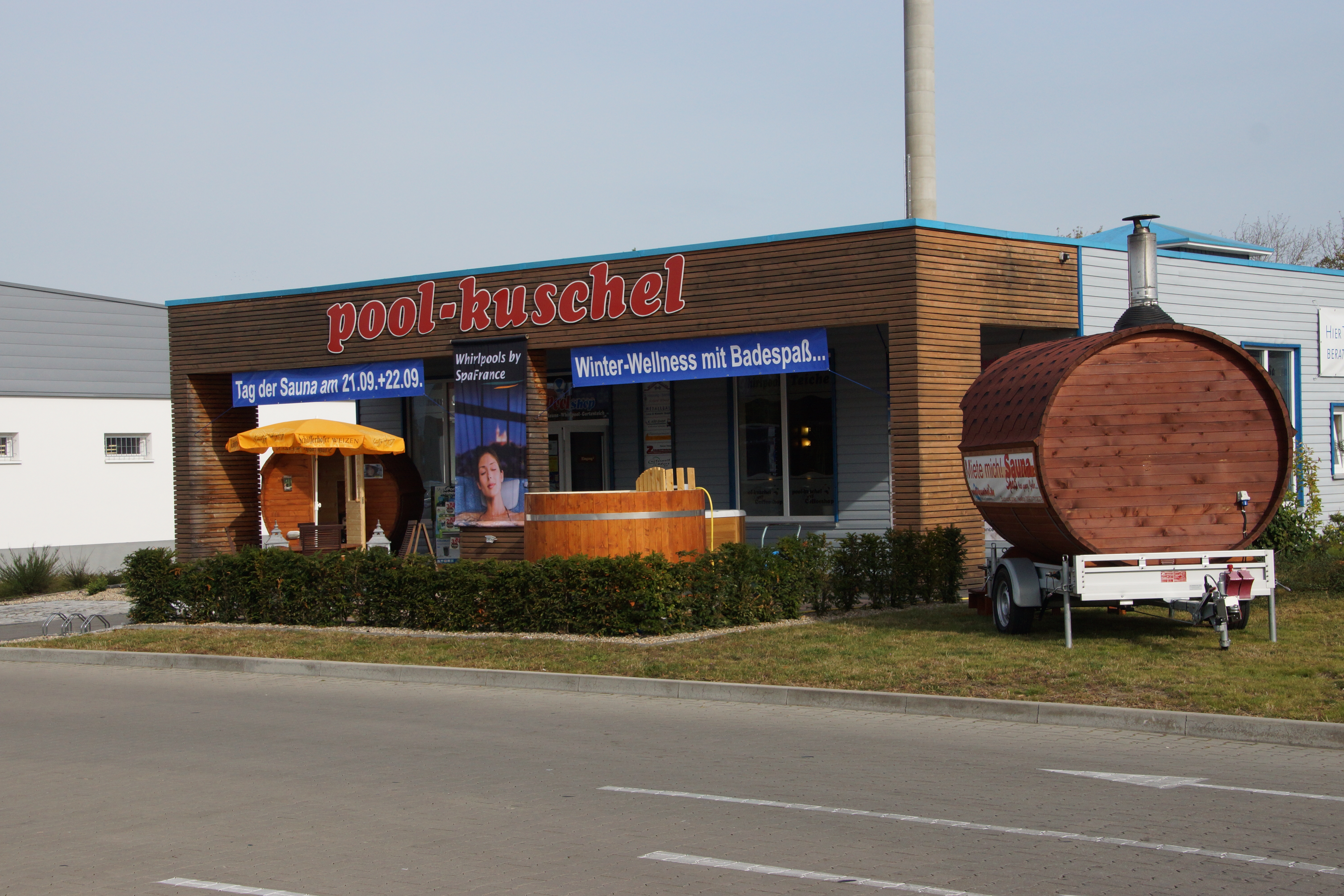 poolinter "Sauna- Freizeit- & Pool-Equipment"