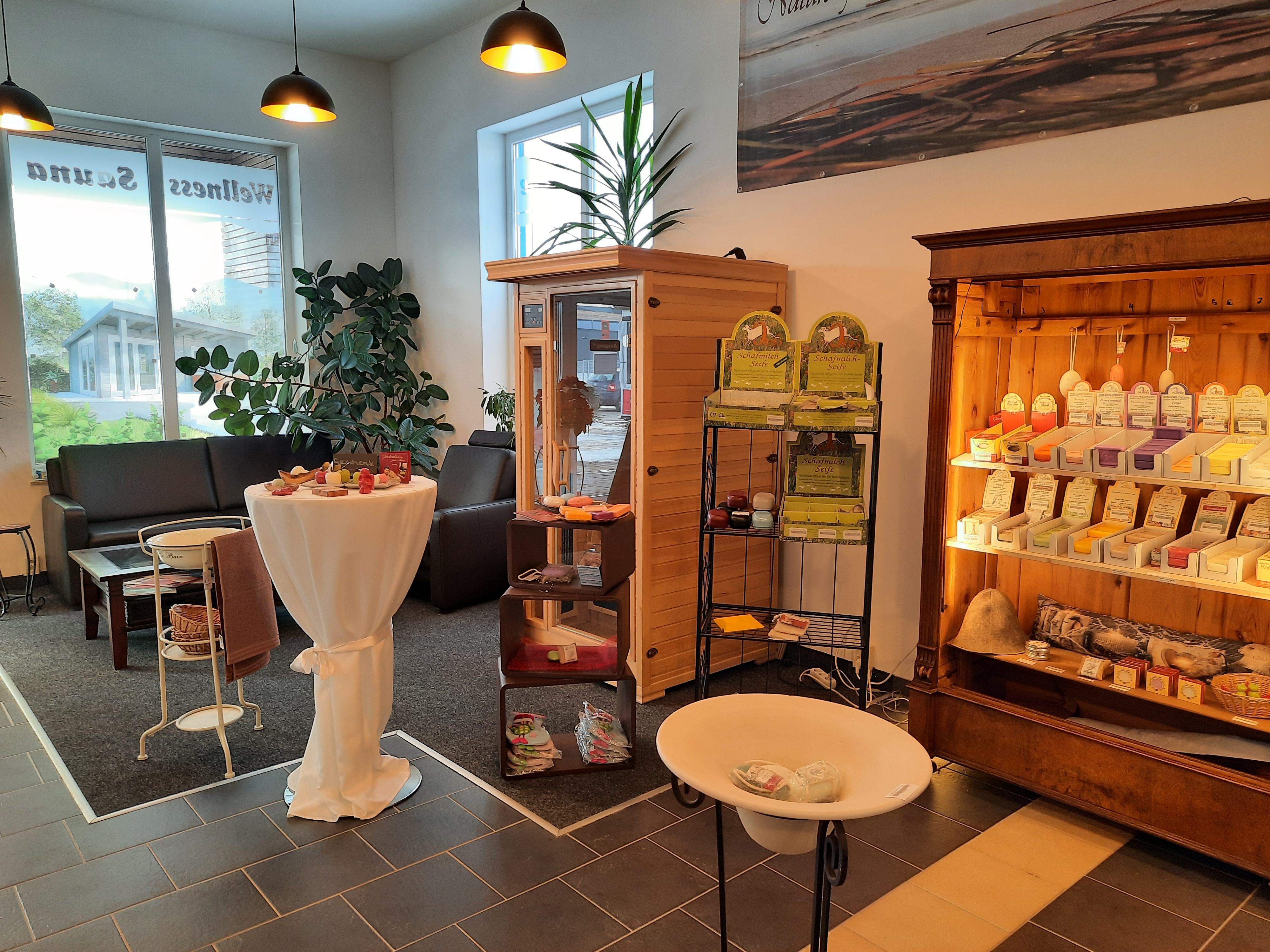 poolinter "Sauna- Freizeit- & Pool-Equipment"