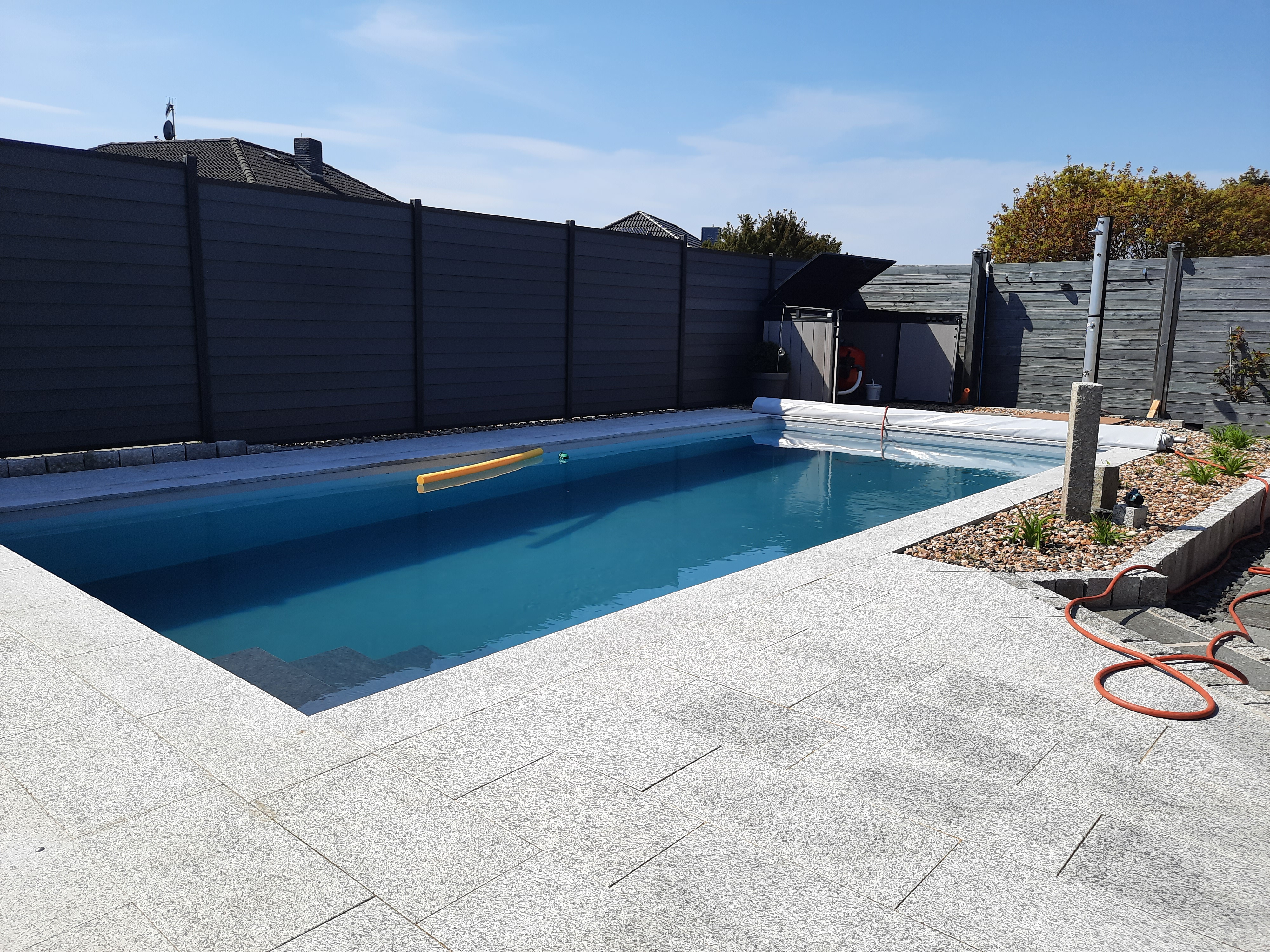 poolinter "Sauna- Freizeit- & Pool-Equipment"