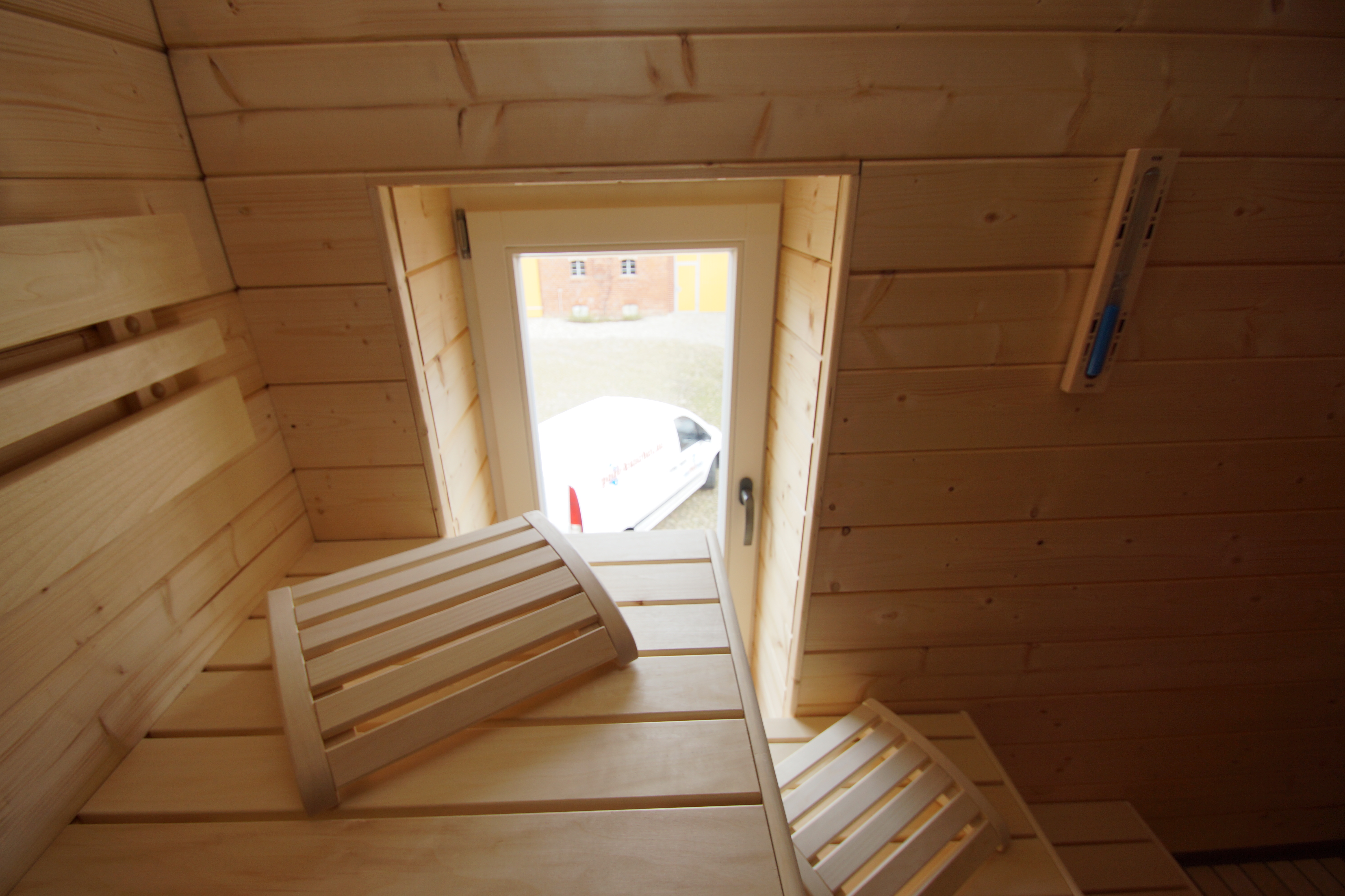 poolinter "Sauna- Freizeit- & Pool-Equipment"