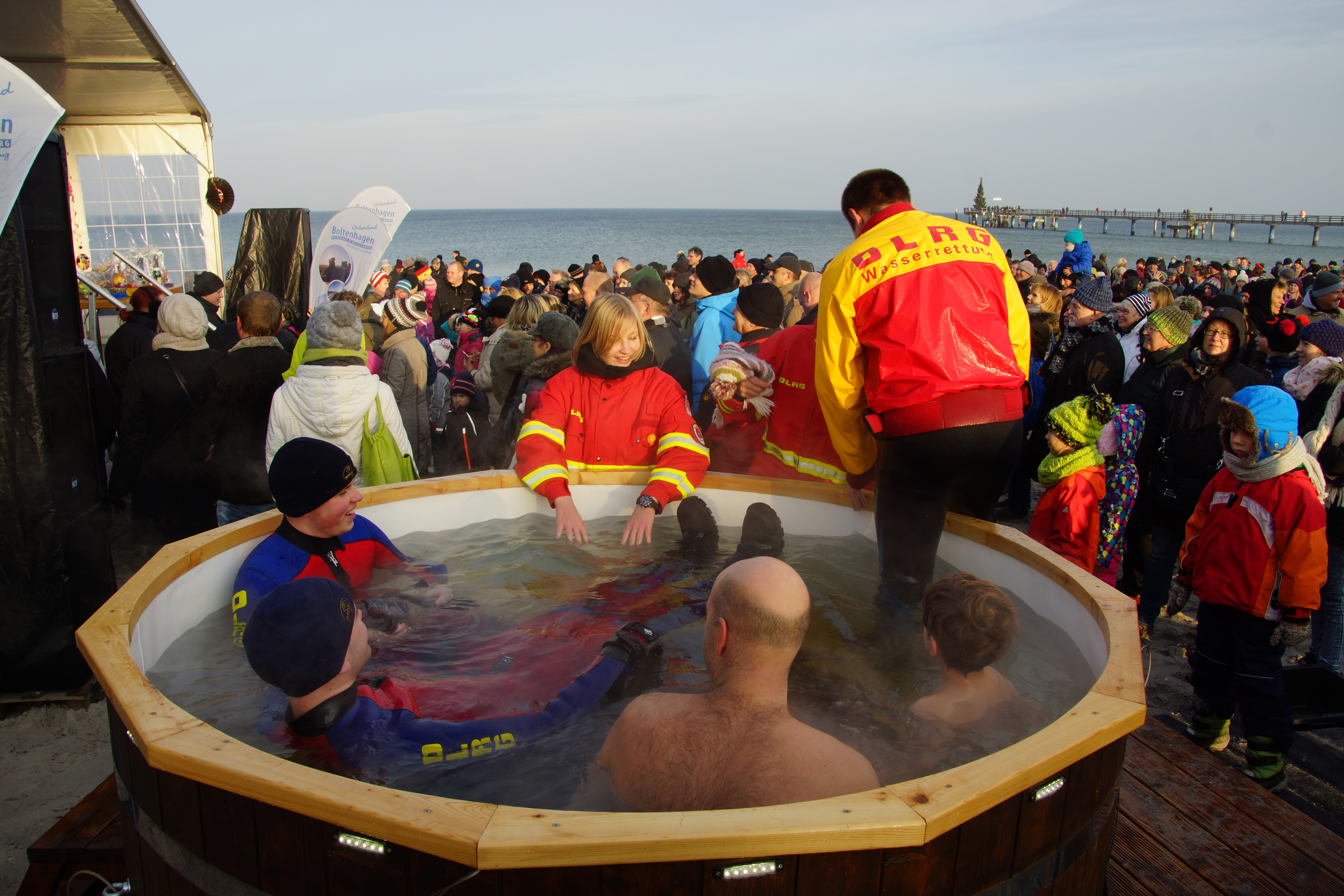 poolinter "Sauna- Freizeit- & Pool-Equipment"