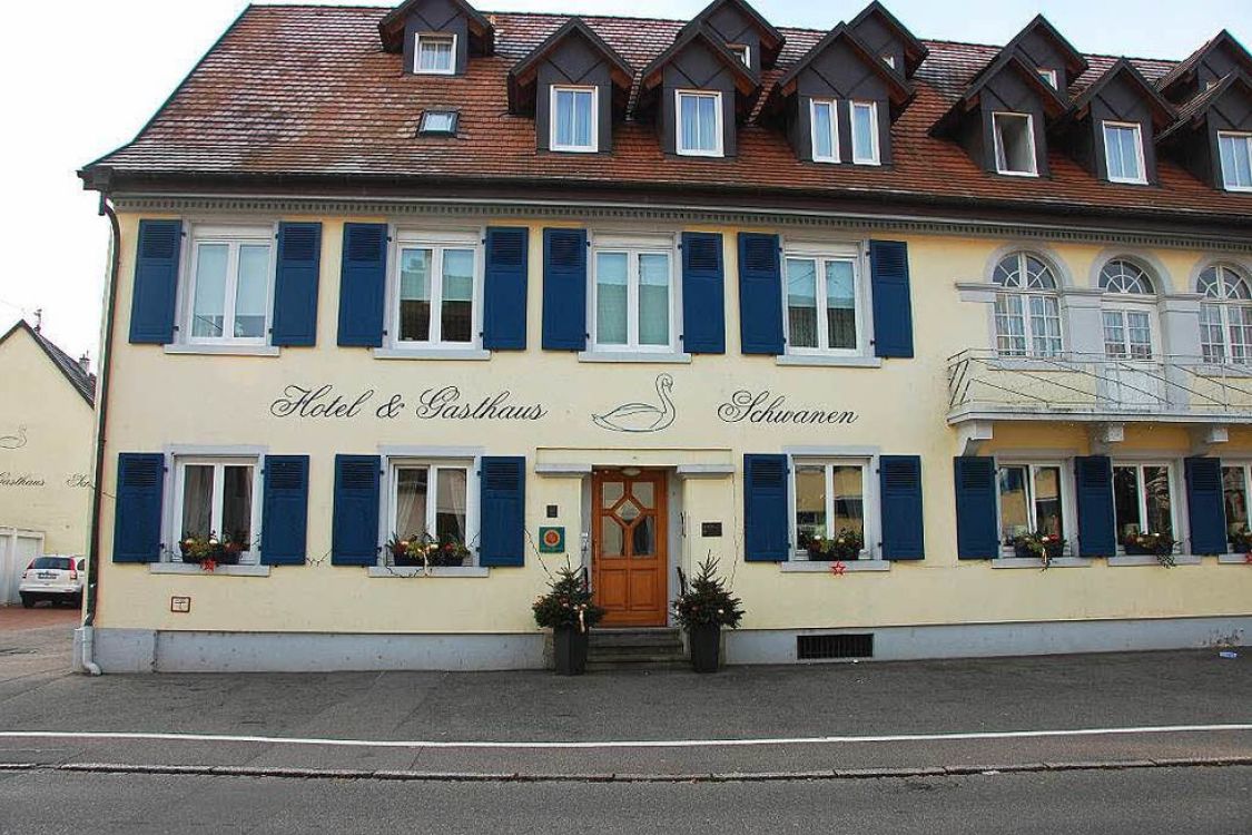 Hotel & Gasthaus Schwanen title image