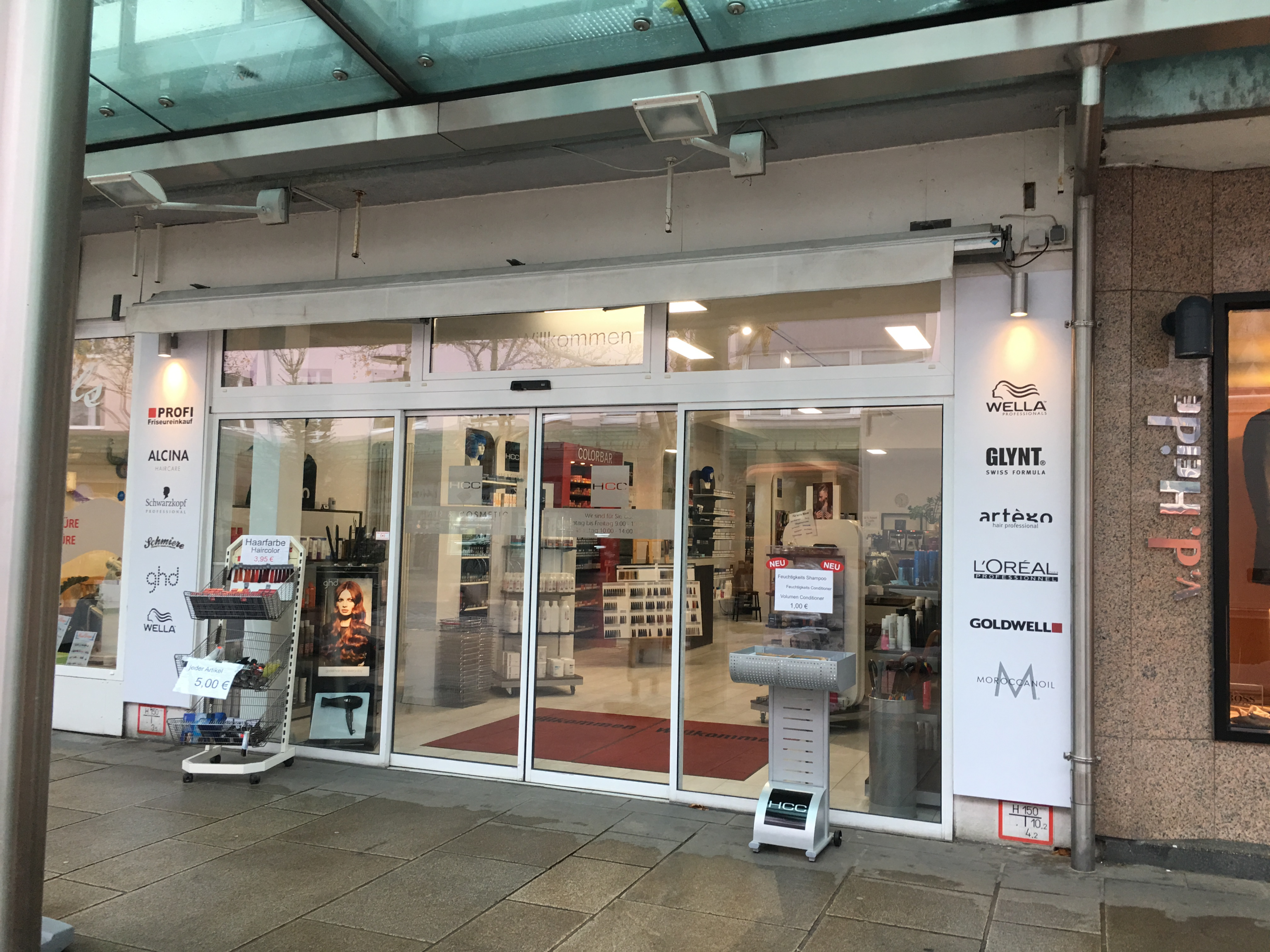 Hair & Cosmetic Company GmbH, Friseureinkauf für Jedermann