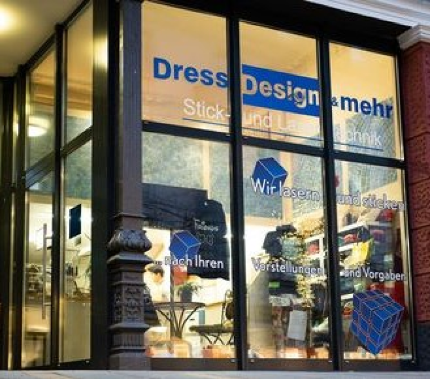 Dress Design & mehr title image