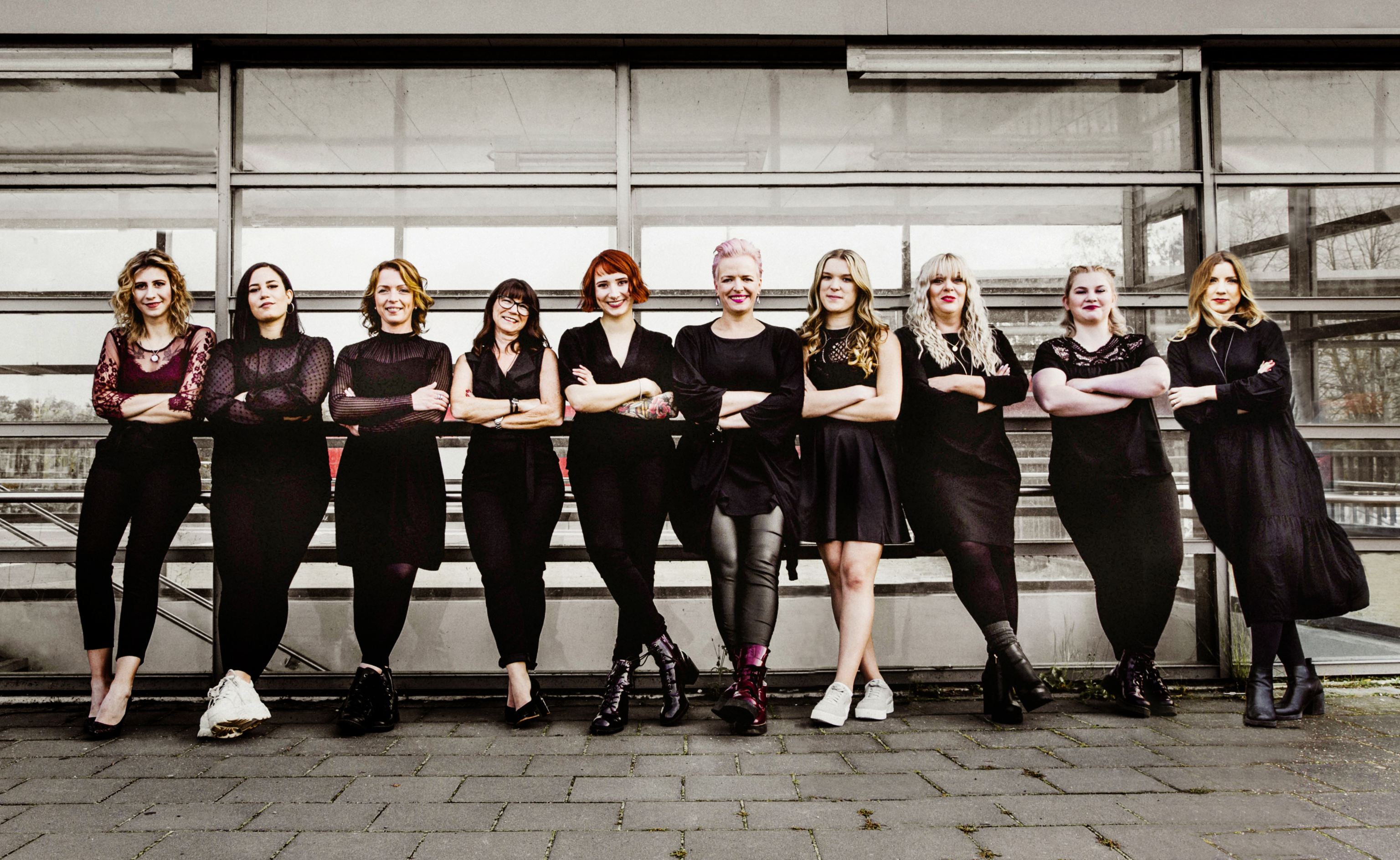 Haargenau Alexandra & Pia