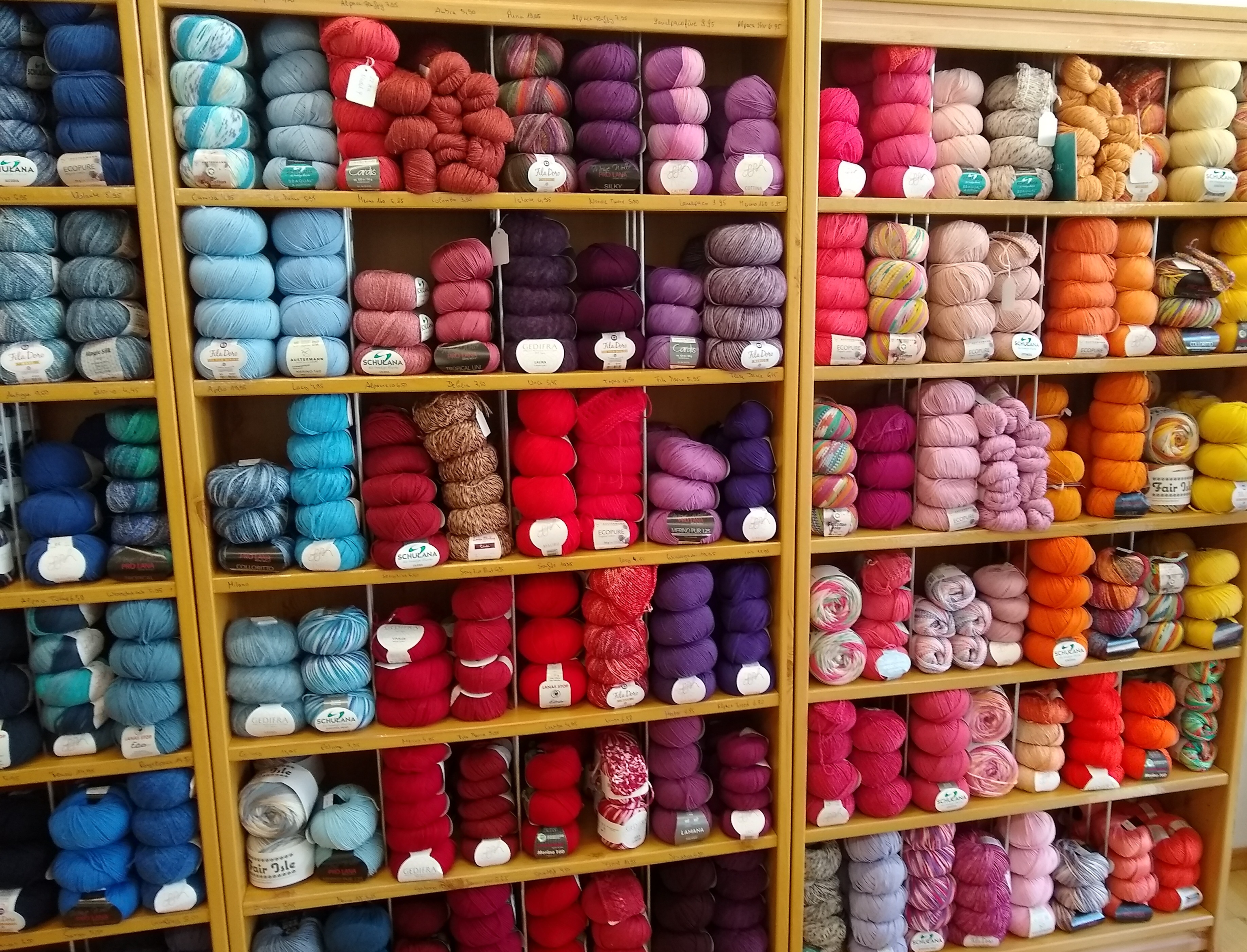 Hülser Handarbeiten