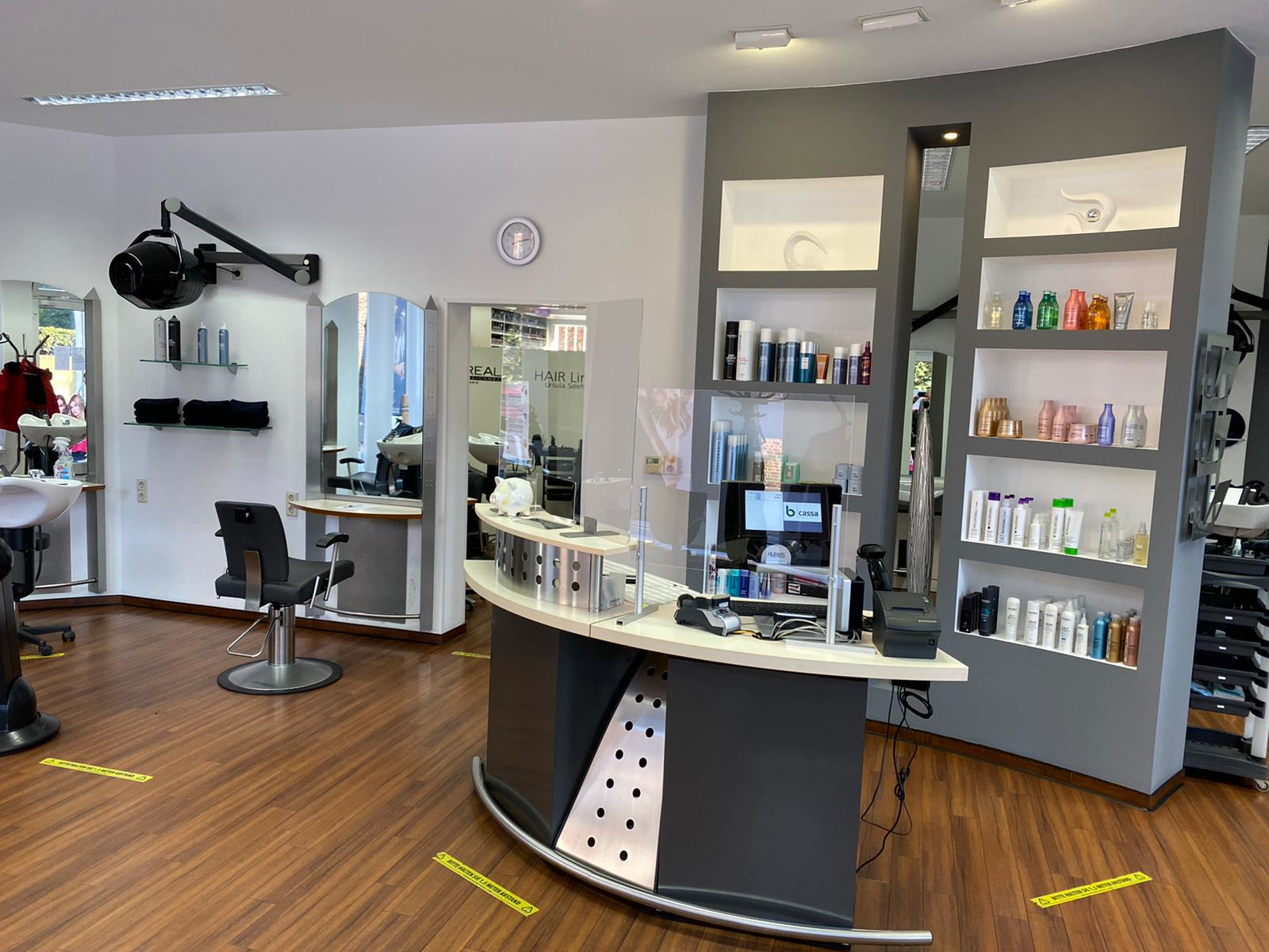 Hair-Line Ursula Saleh