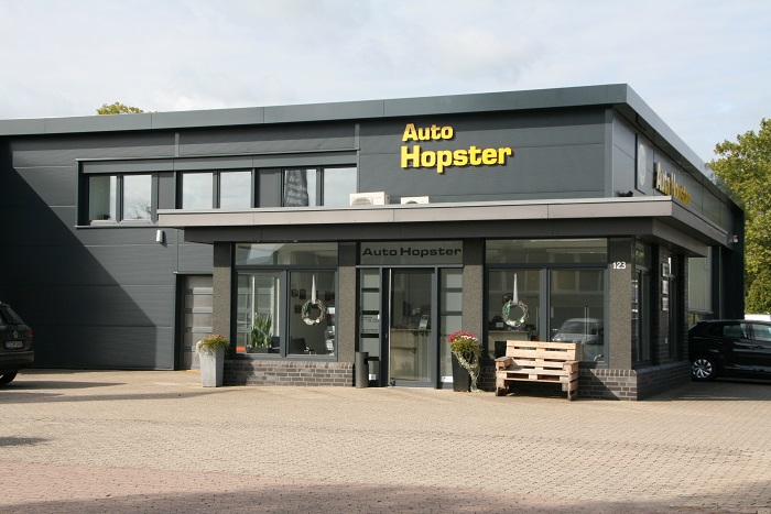 1 a Auto Hopster