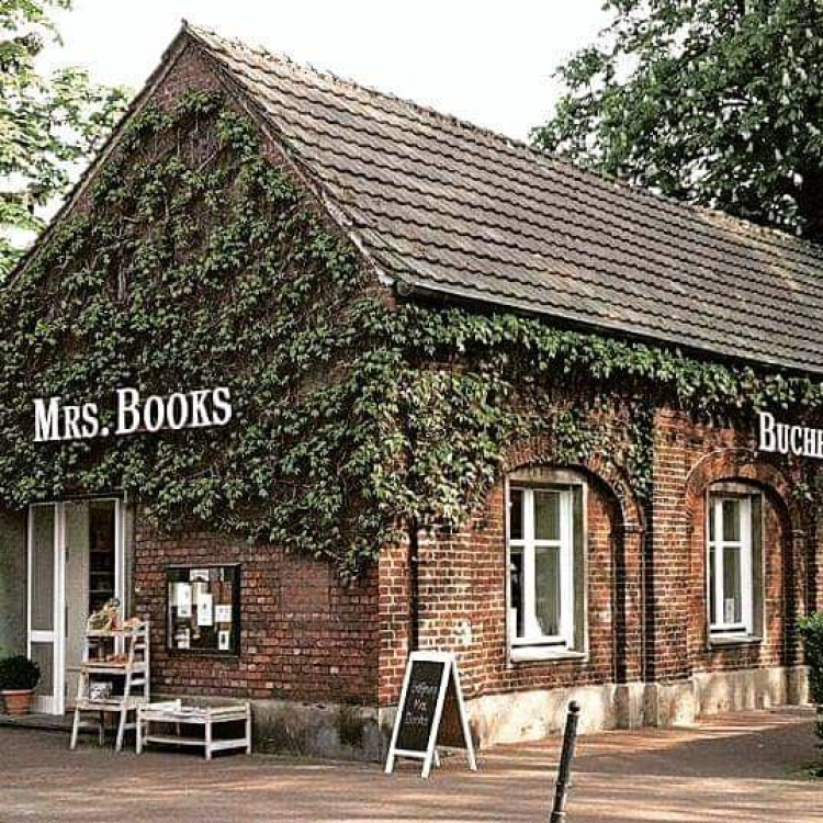 Mrs. Books title image