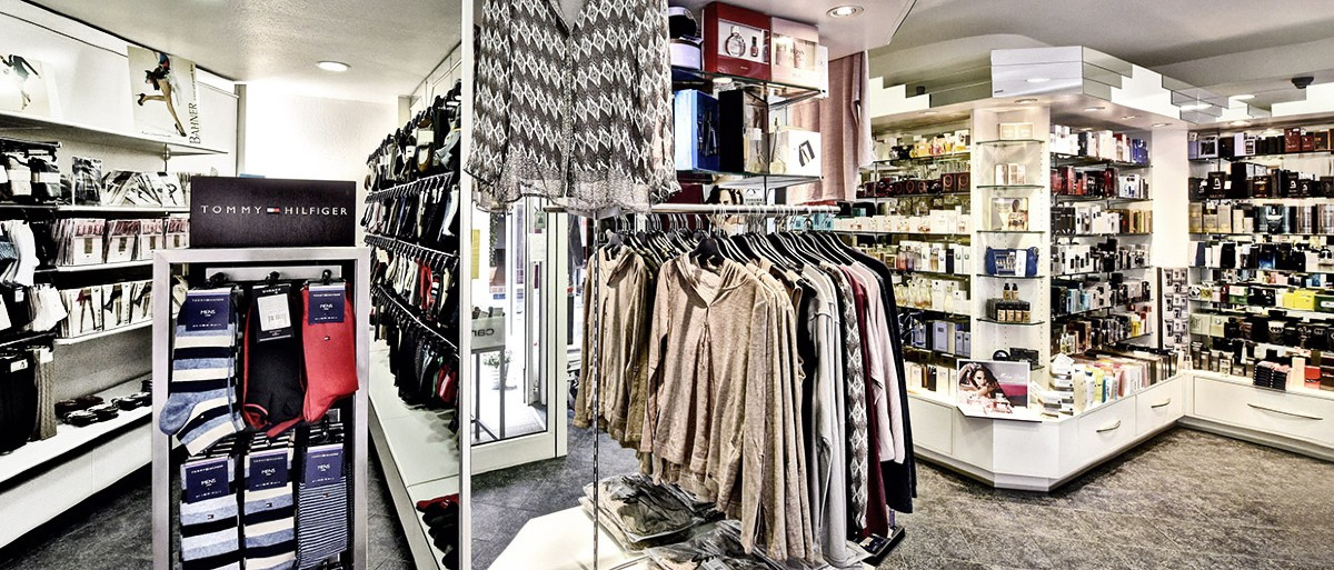 Parfümerie und Strumpfhaus Recker