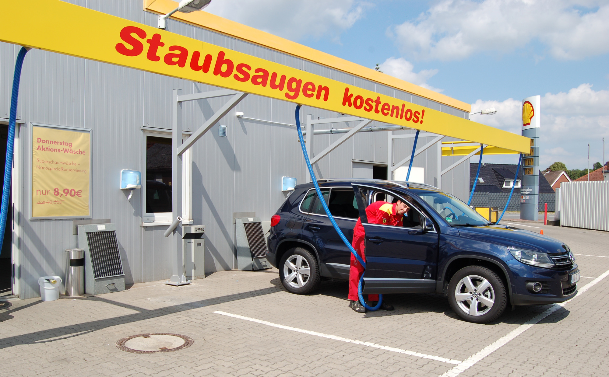 Shell Station Bernd Rakowitz