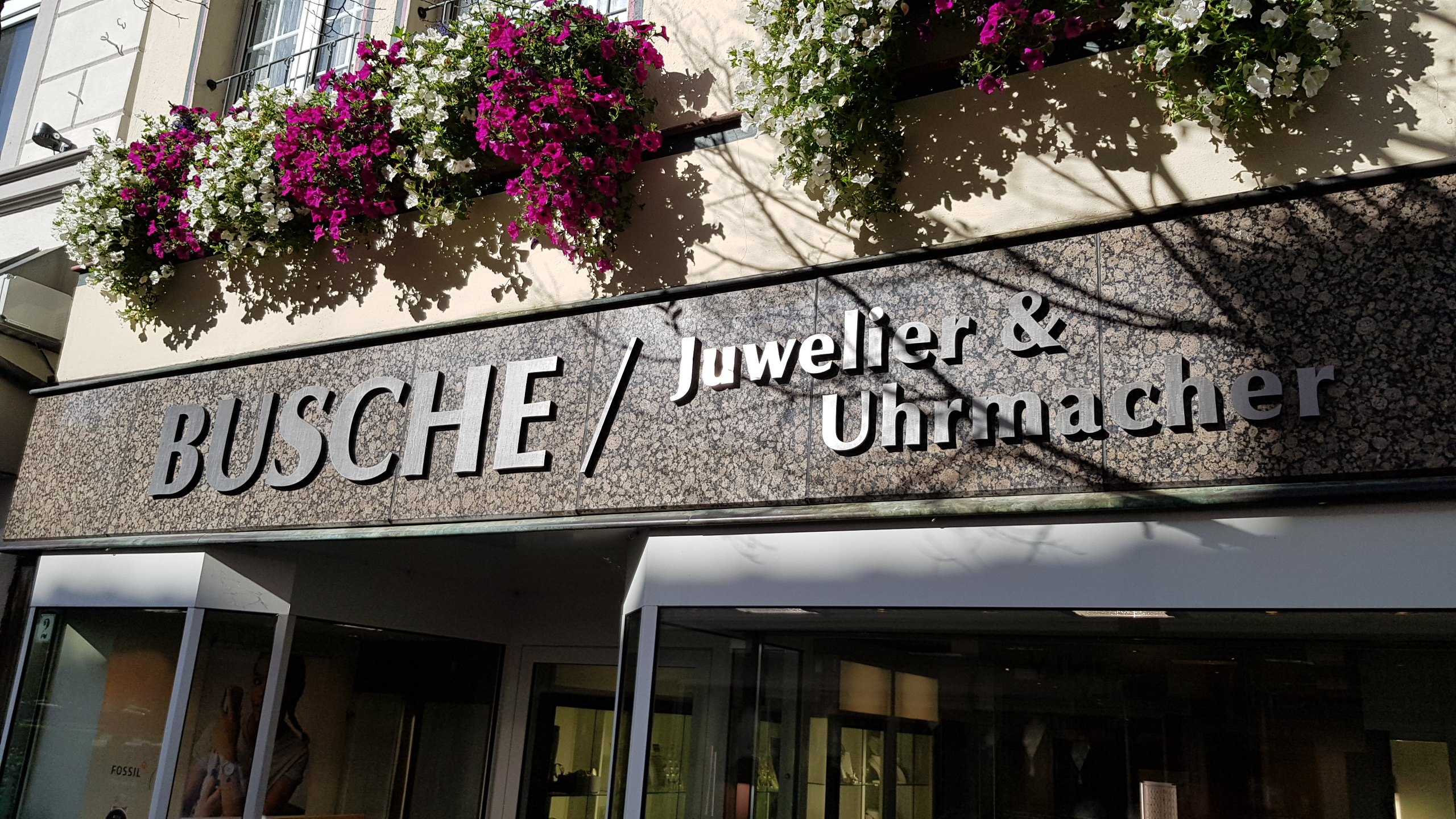 Busche   Uhren - Schmuck - Trauringe