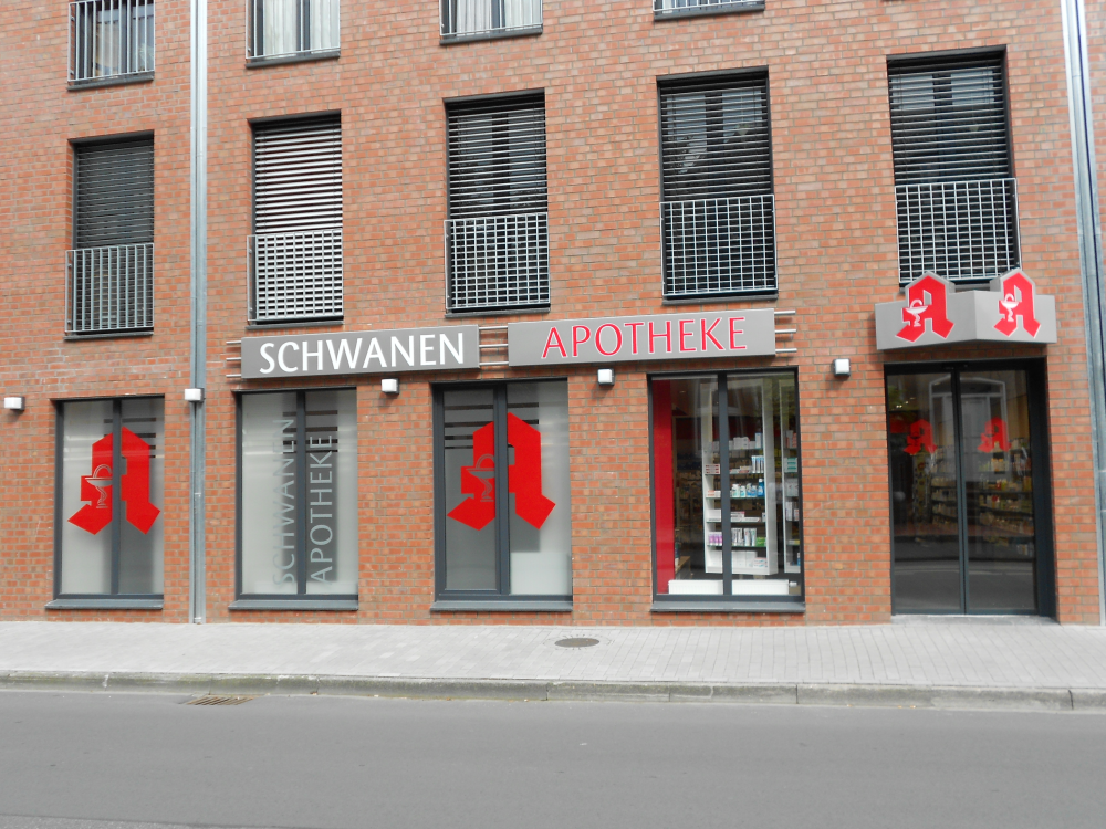 Schwanen-Apotheke title image