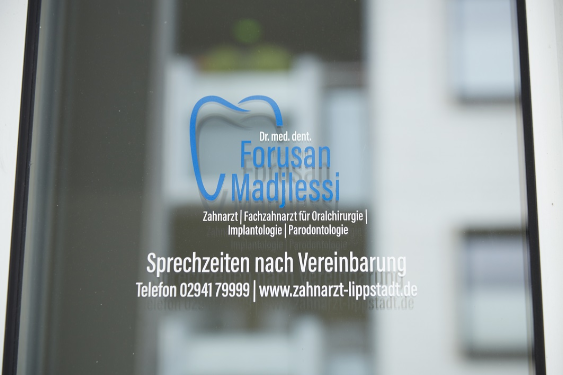 Praxis für Zahnmedizin und Oralchirurgie Dr. Madjlessi title image