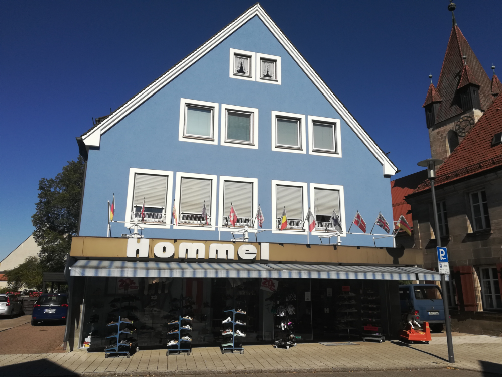 Schuh Hommel title image