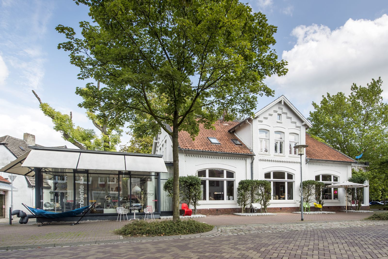 ambiente b. EXKLUSIVE EINRICHTUNGEN