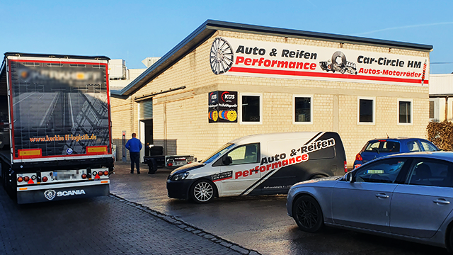 Auto & Reifen Performance