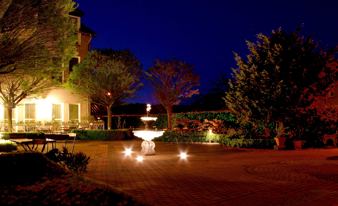 Hotel Klieken "Waldschlößchen" title image