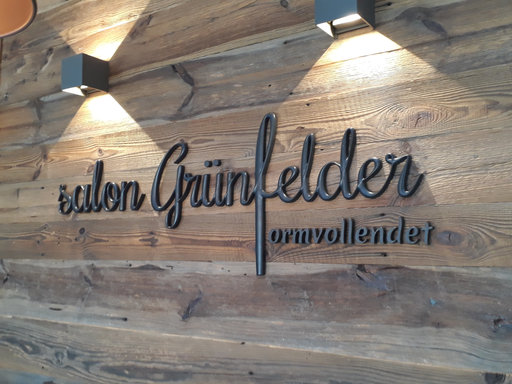 Salon Grünfelder title image