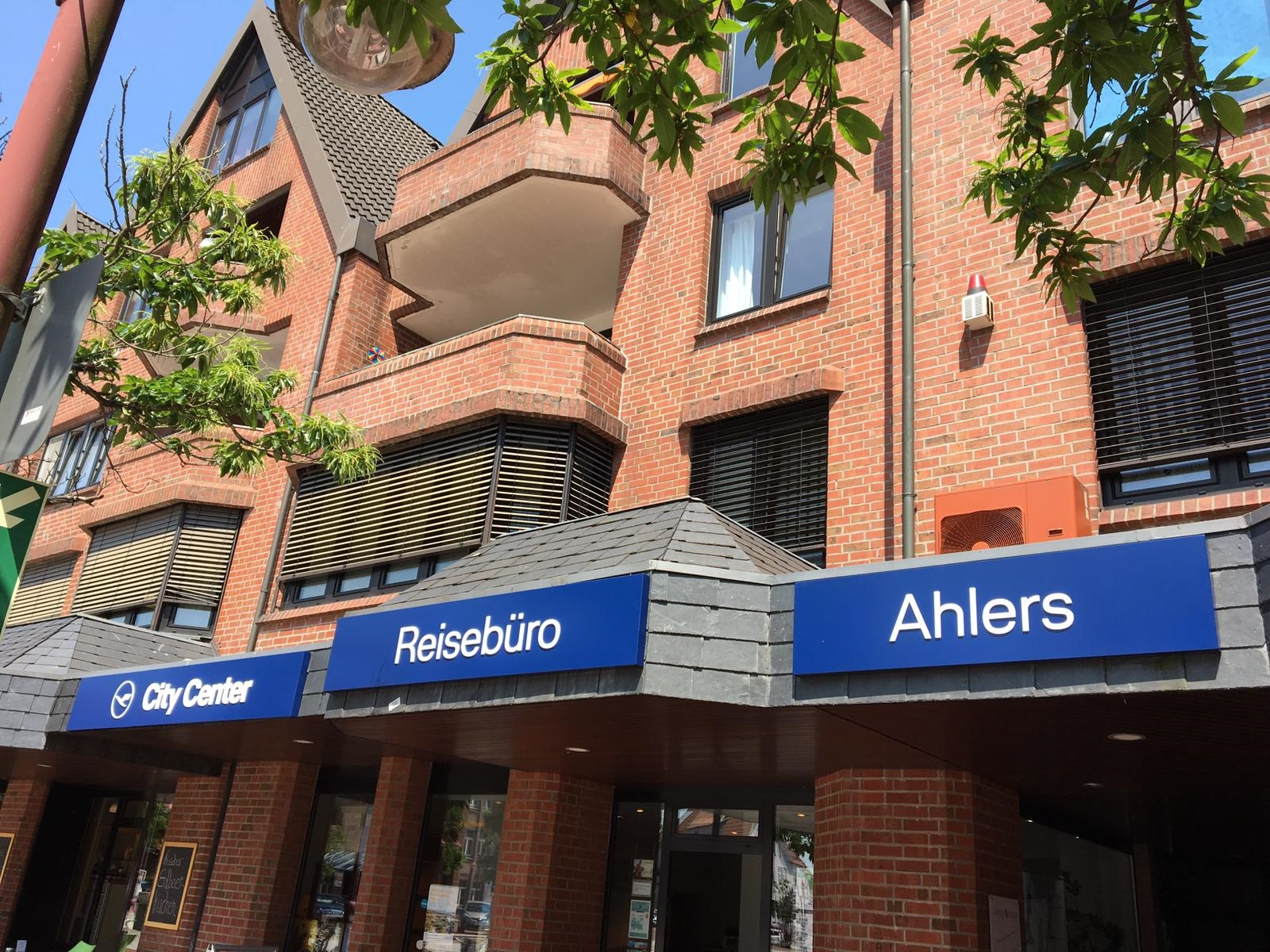 Lufthansa City Center, Reisebüro Ahlers