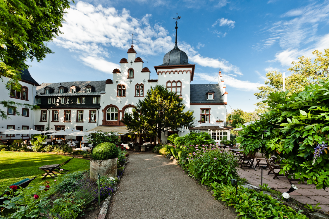 Hotel & Restaurant Kronenschlösschen title image