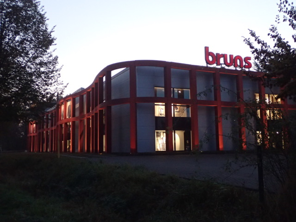 J.Bruns title image