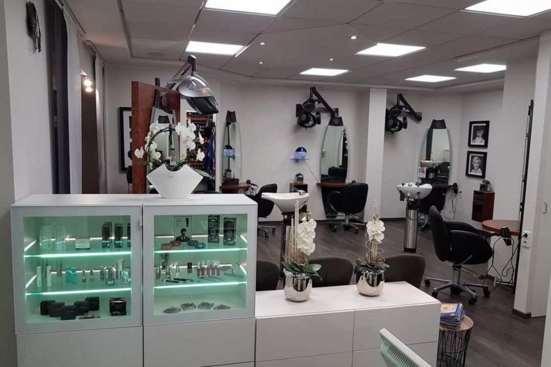 Salon Schwis title image