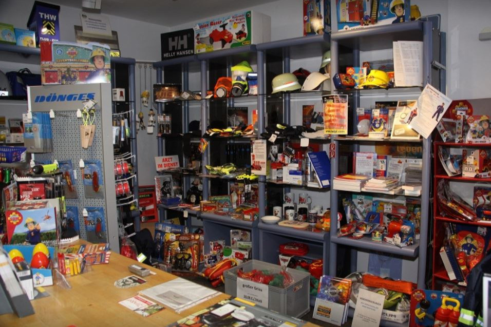 Helpi - Feuerwehrausrüstung, Brandschutz & Erste-Hilfe