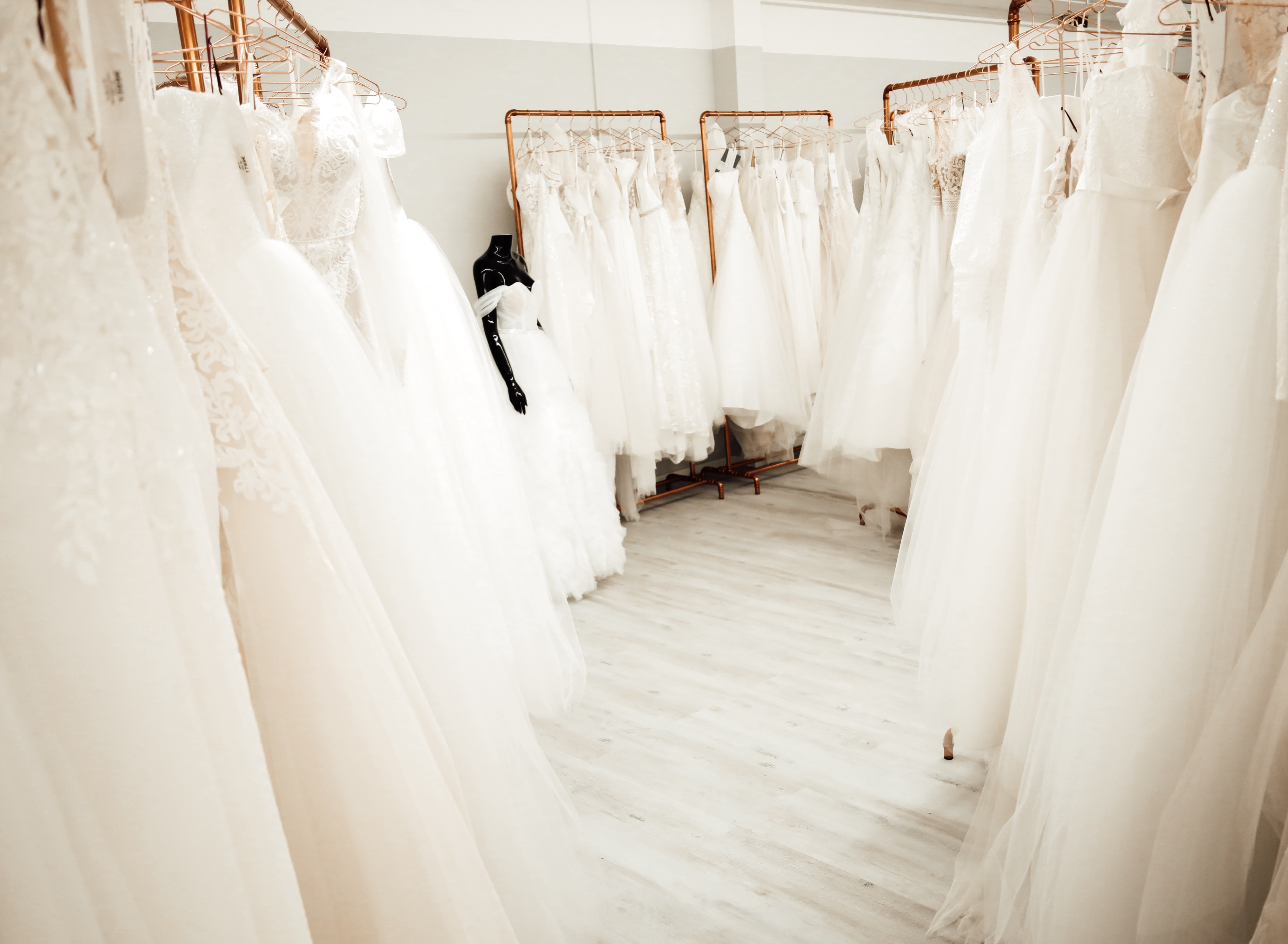 Hochzeitsliebe Brautmode