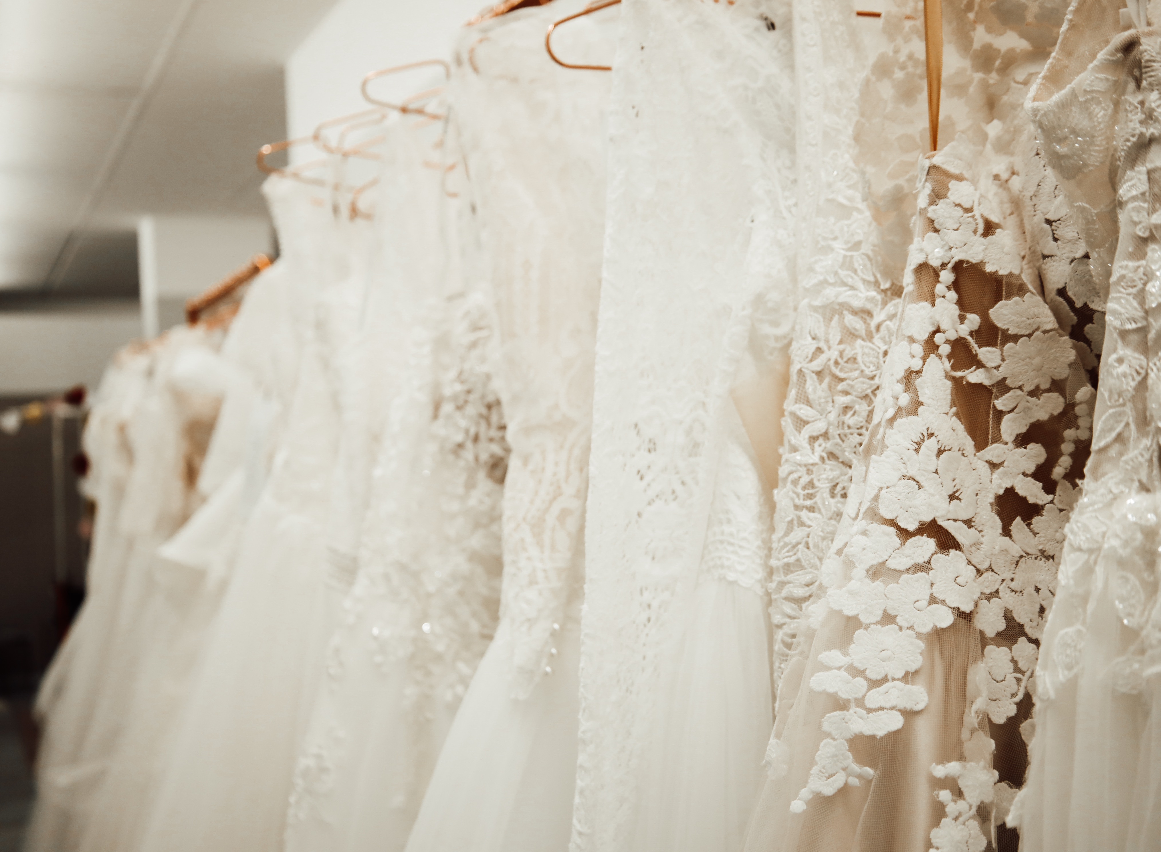 Hochzeitsliebe Brautmode