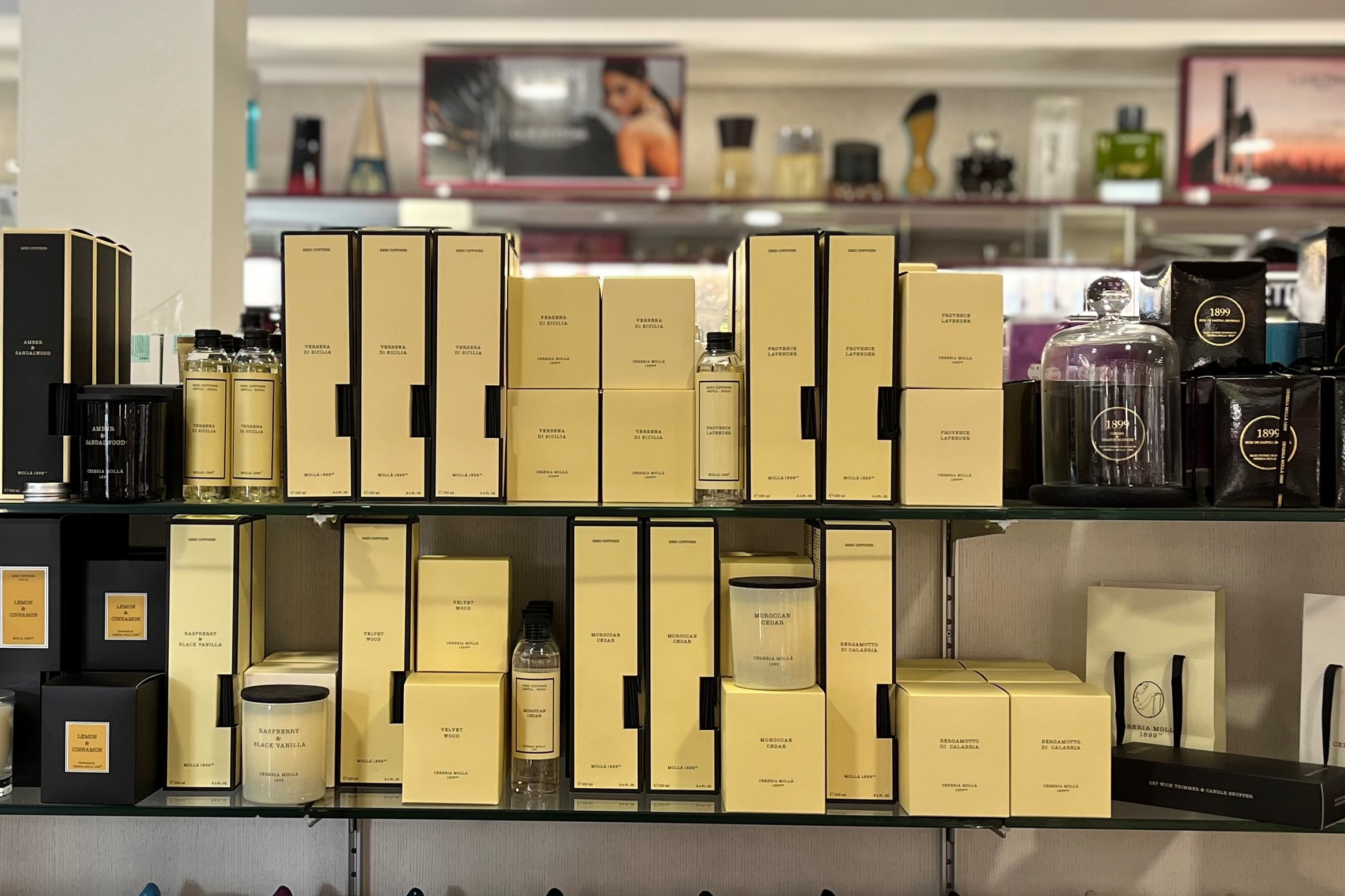 Parfümerie-Drogerie Maag