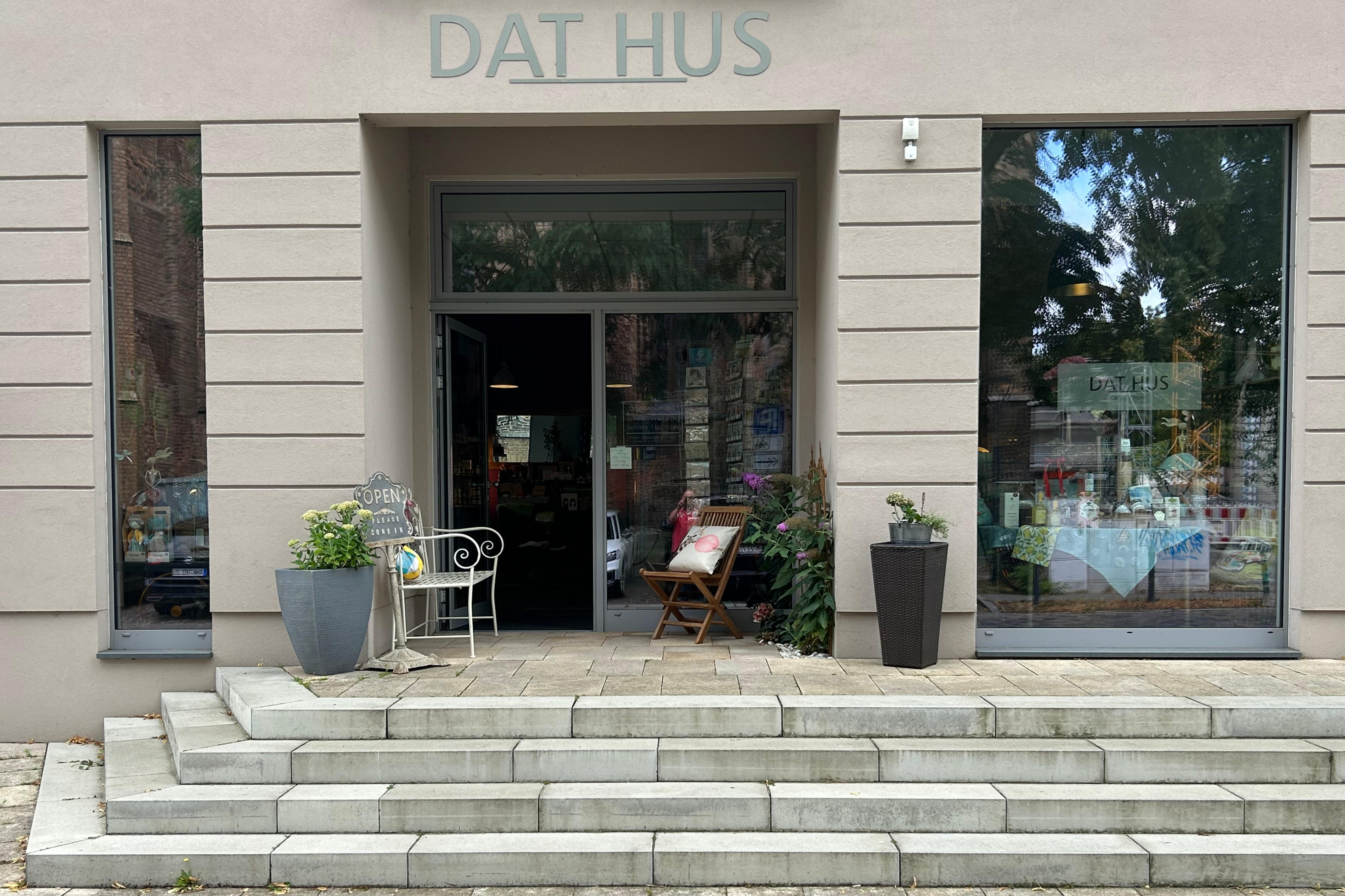 DAT HUS Concept Store