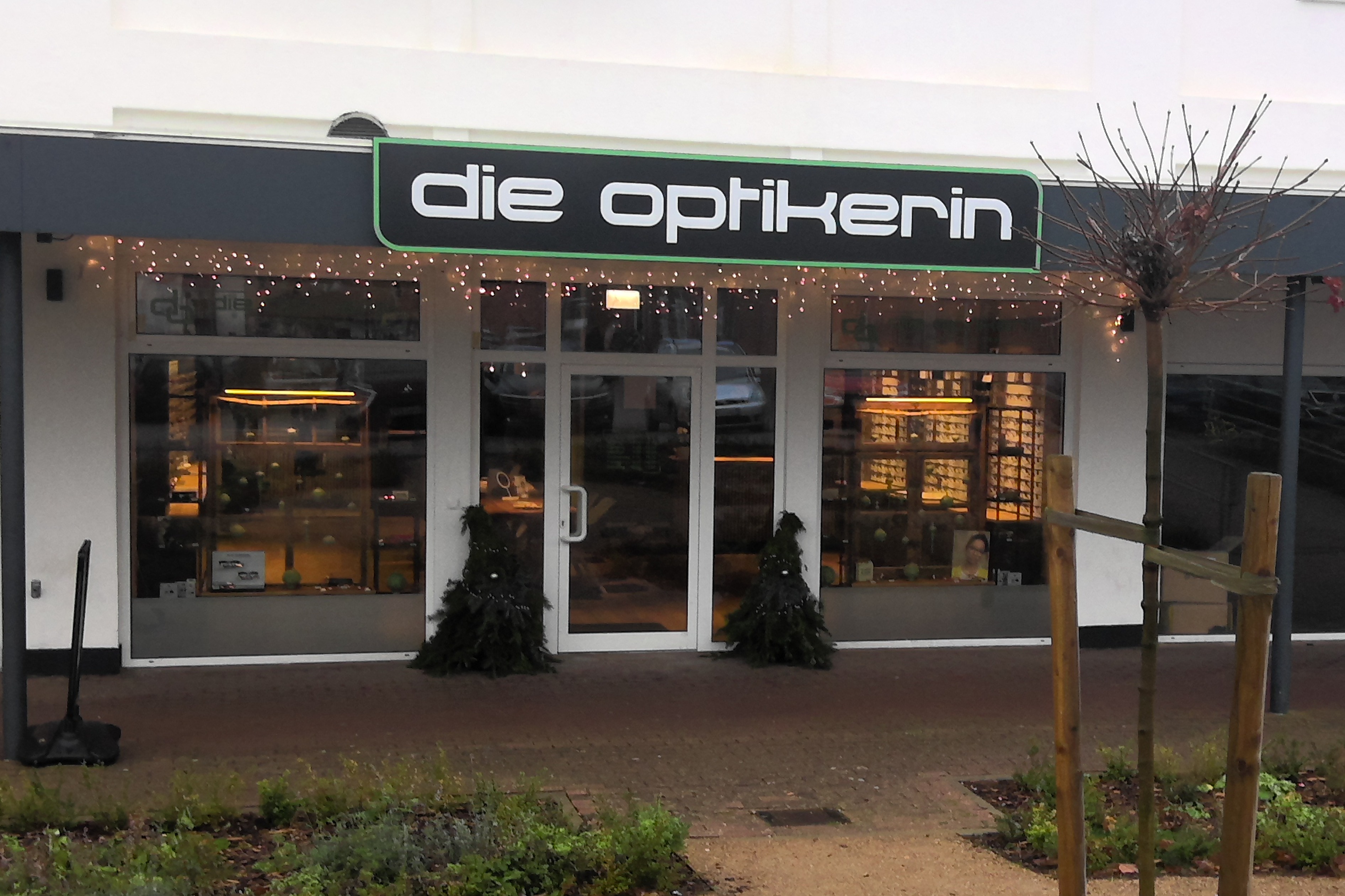 Die Optikerin Josephine Giese